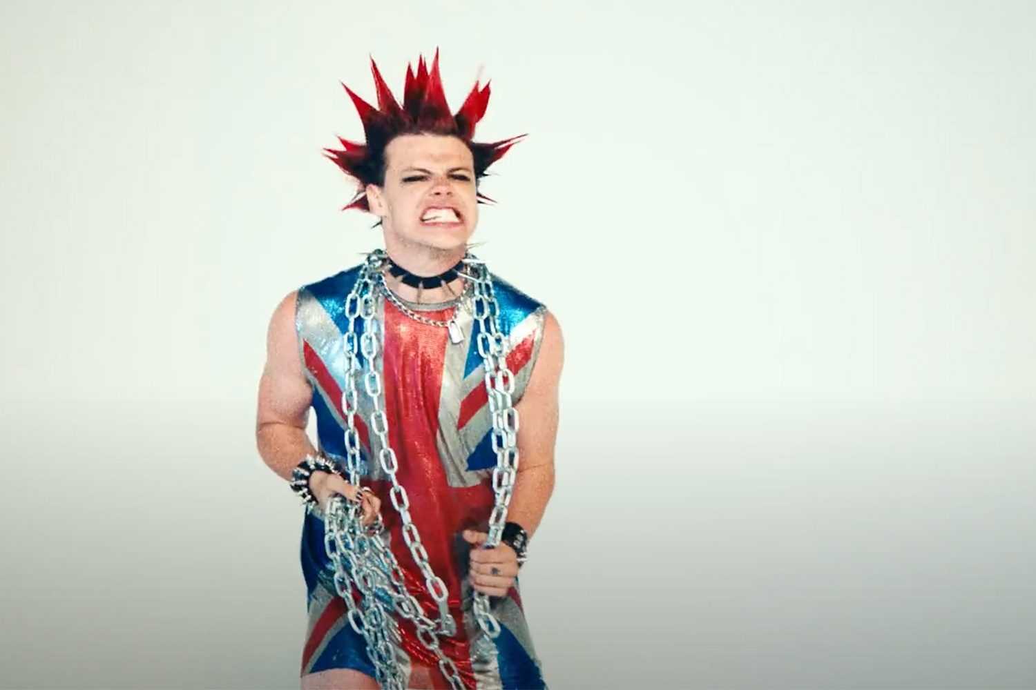 Yungblud does his best Ginger Spice-meets-Johnny Rotten impression in the new video for 'Strawberry Lipstick'