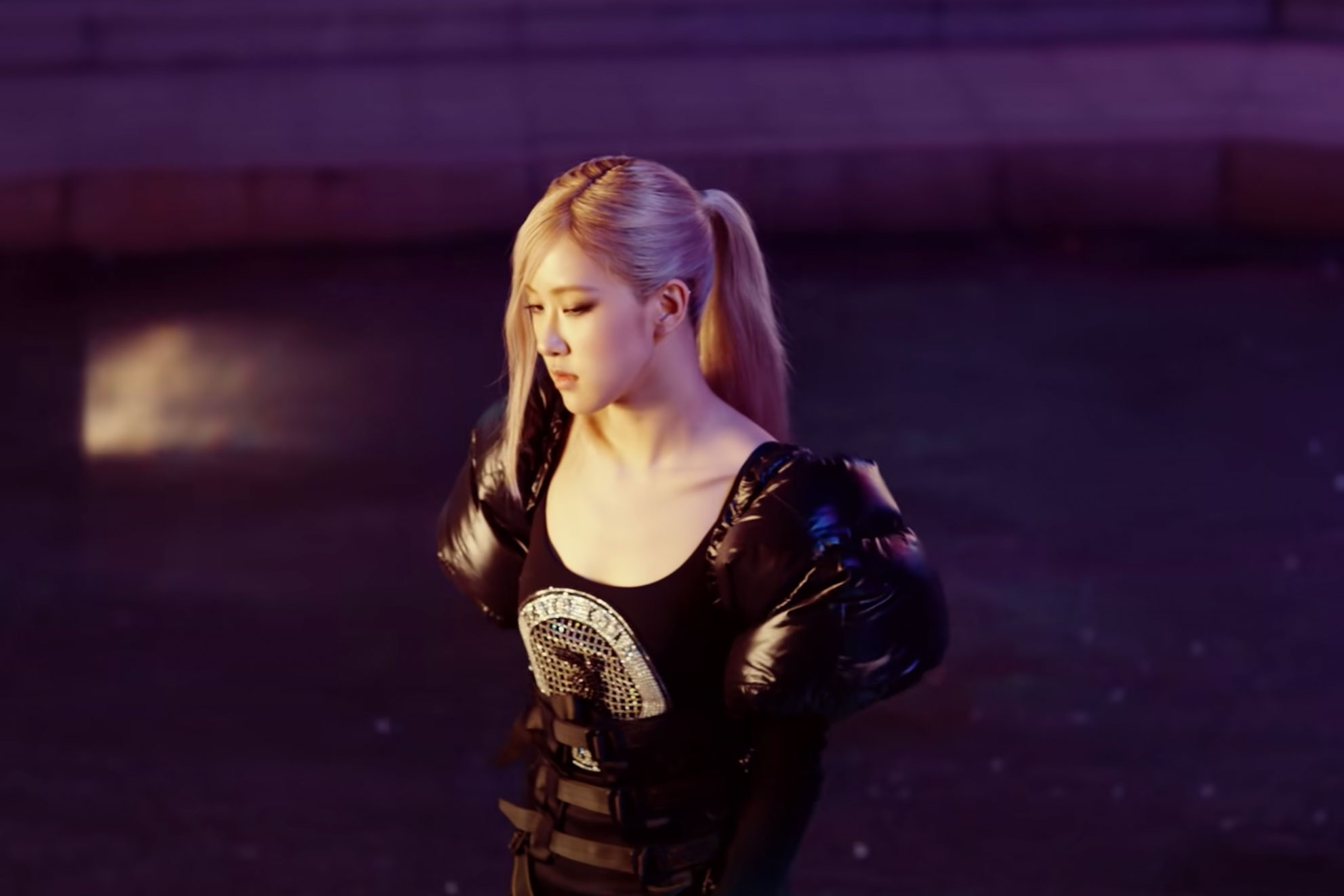 BLACKPINK's Rosé has dropped another video teaser for her new single 'On The Ground'