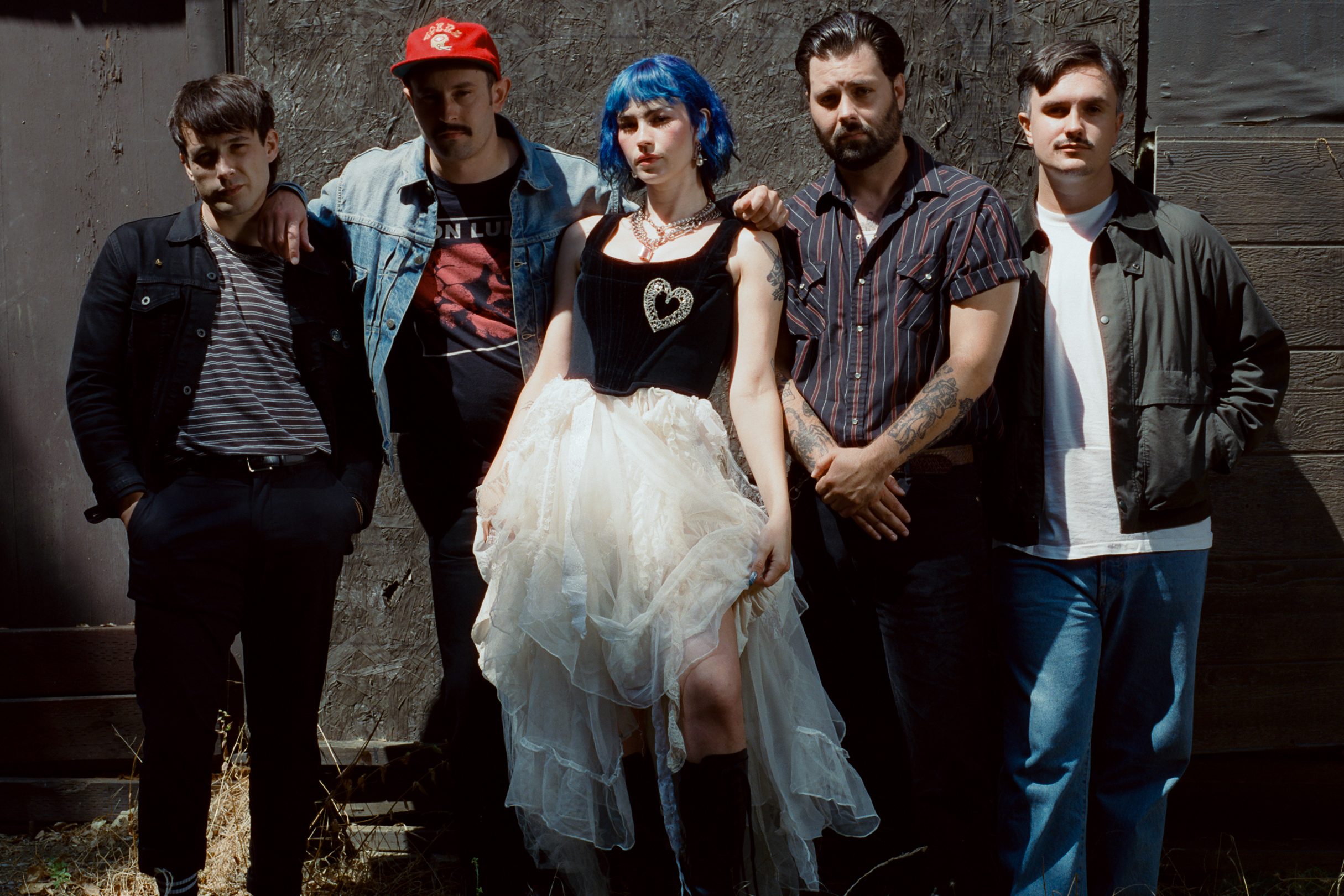 Scowl release new single 'B.A.B.E' and announce UK and European tour