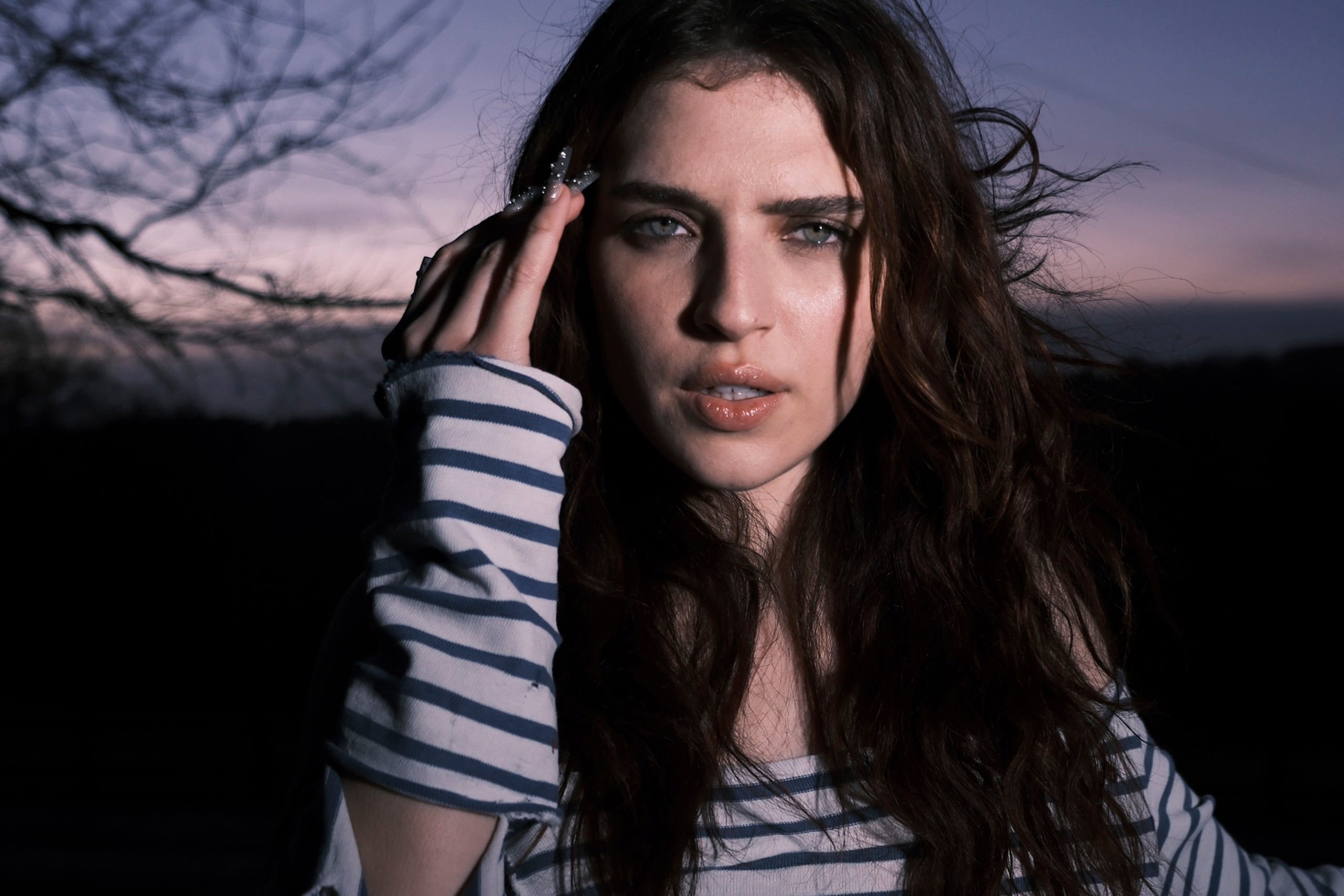 Mae Muller has returned with her new dance-pop single 'Breakaway' after a 15-month break