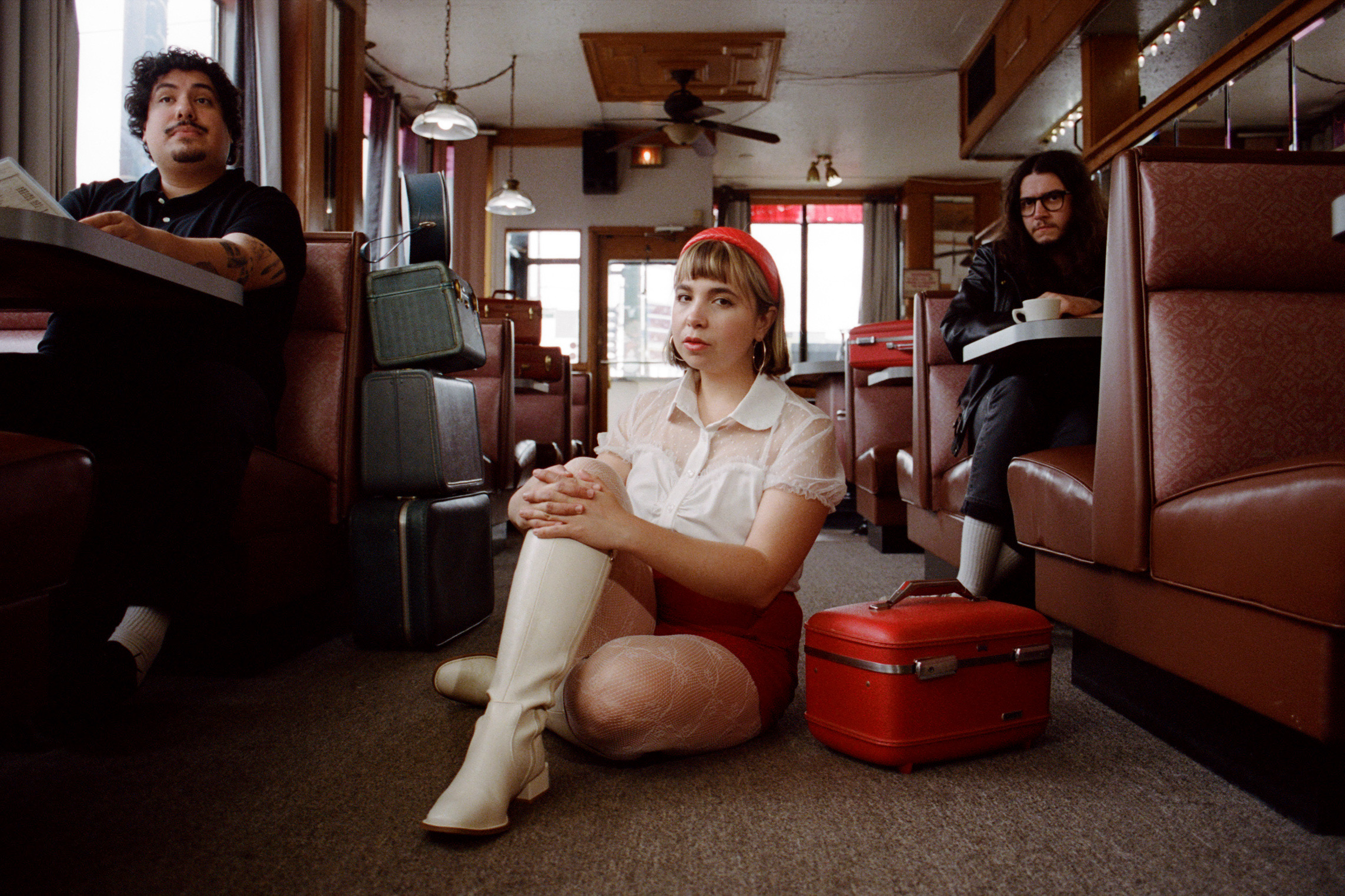 Beach Bunny have announced a new album 'Tunnel Vision', shared title track