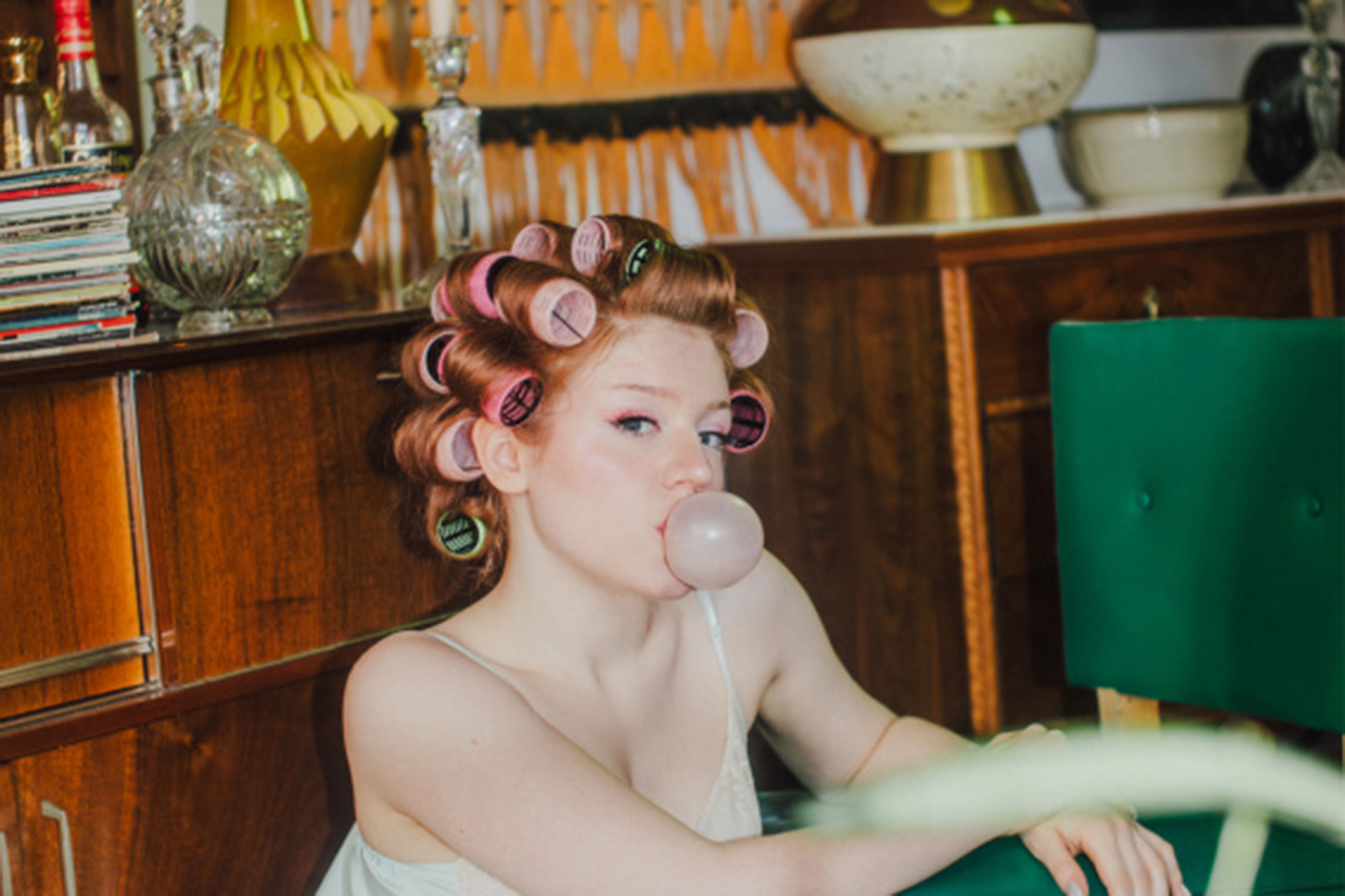 Housewife has announced new EP 'Girl of the Hour' with unsatisfied teaser single 'Work Song'