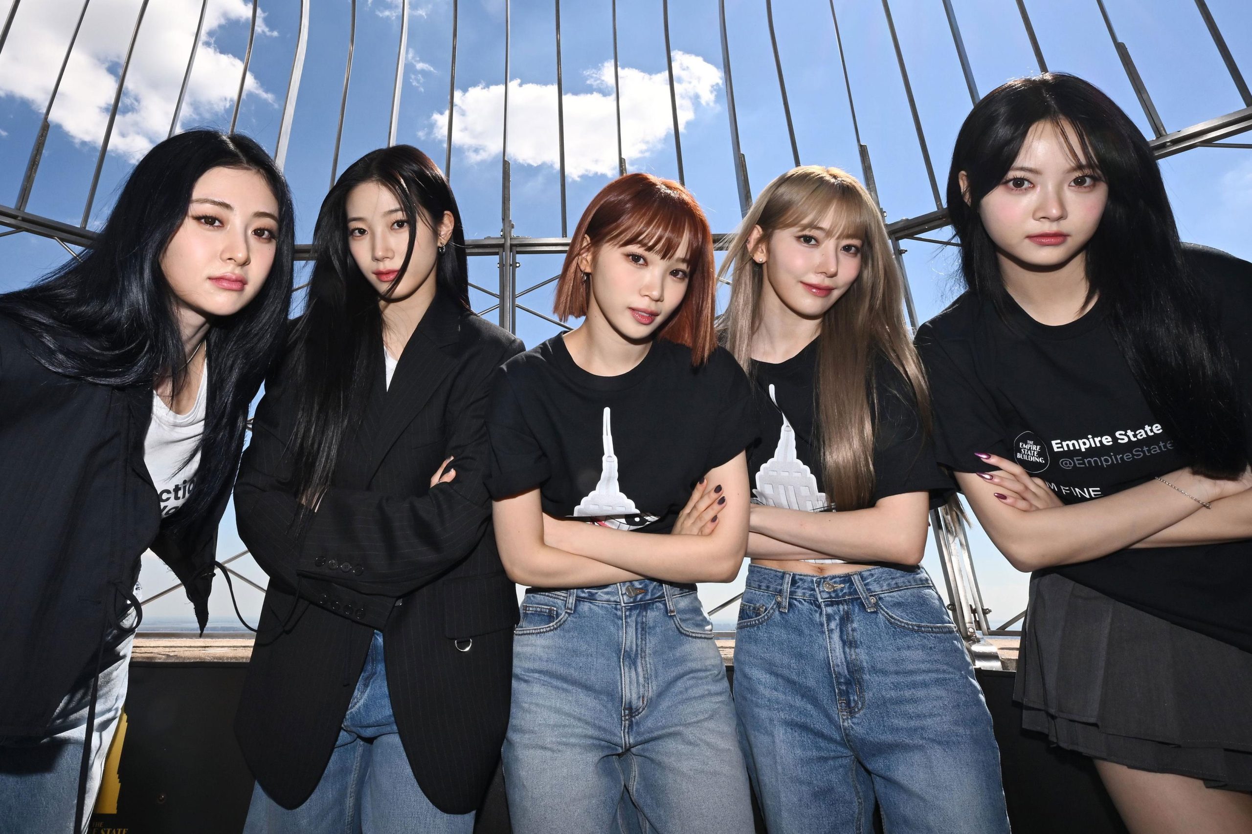 LE SSERAFIM announce new mini-album 'Hot' for March release