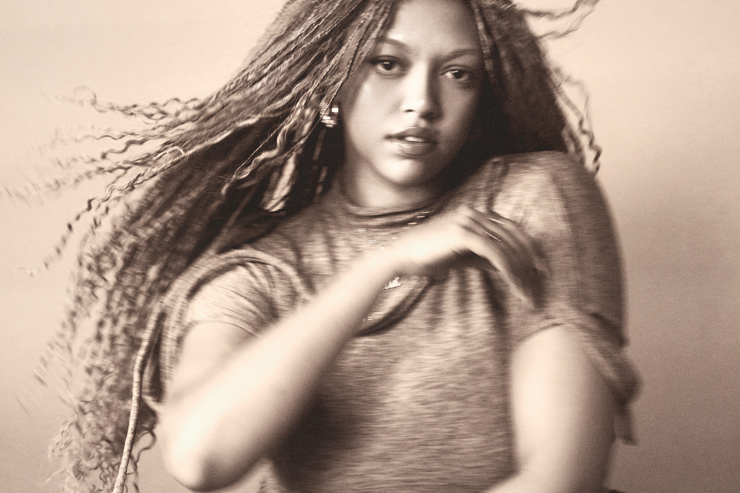 Mahalia has teamed up with Lila Iké on her new reggae-inspired single 'Pressure Points'