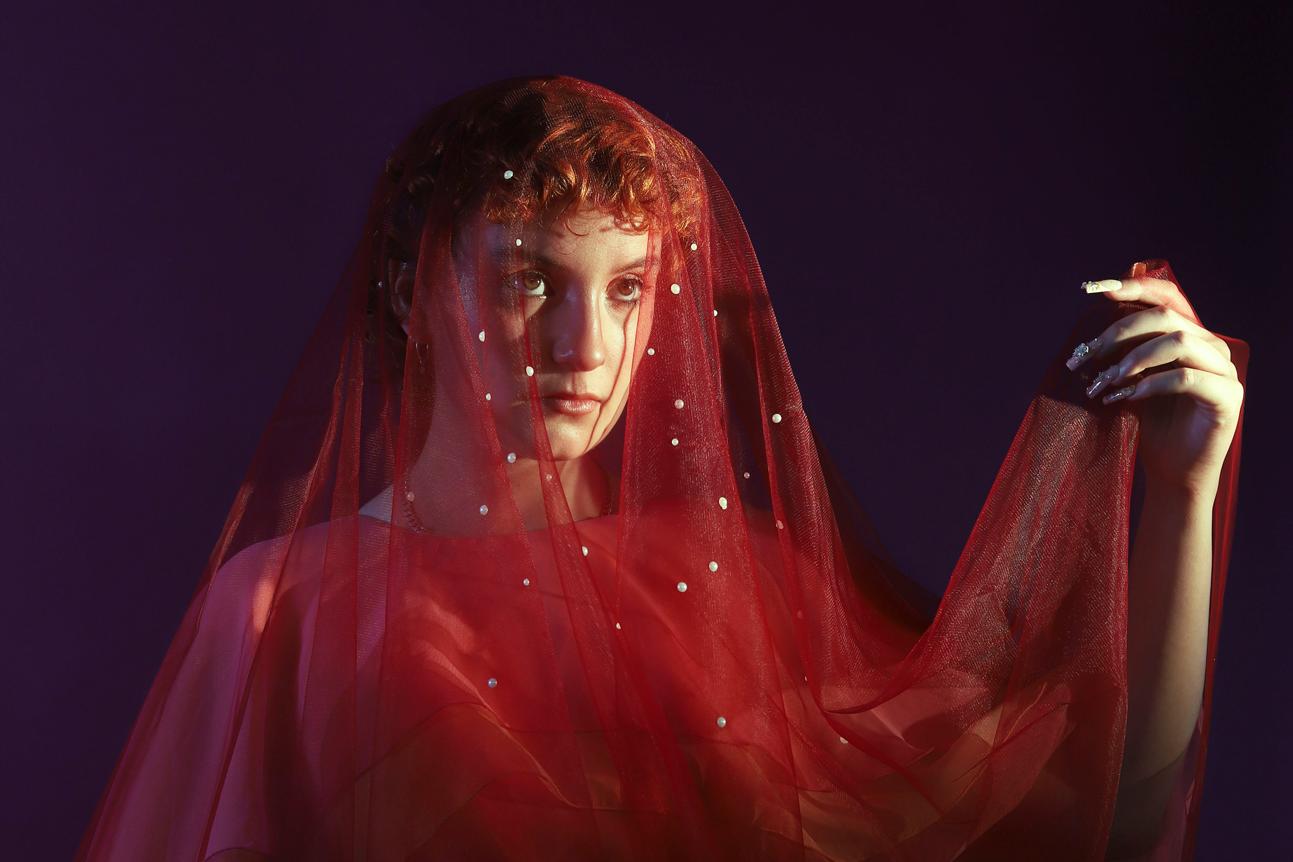 Phoebe Green has announced new EP 'The Container' with early single 'What Are You Doing'