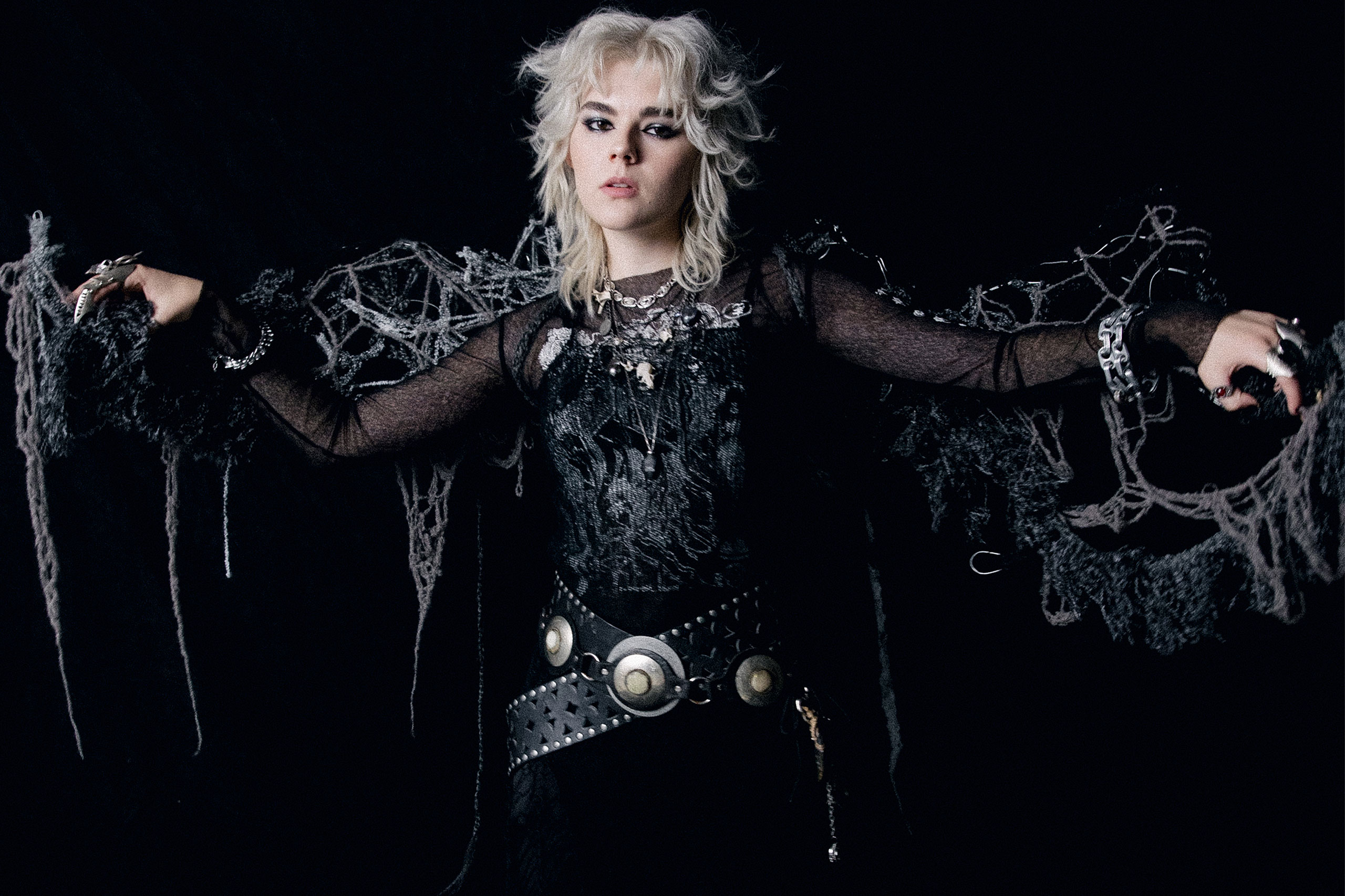 ratbag has shared her creepy, 10/10 new single 'look what you're doing to me'