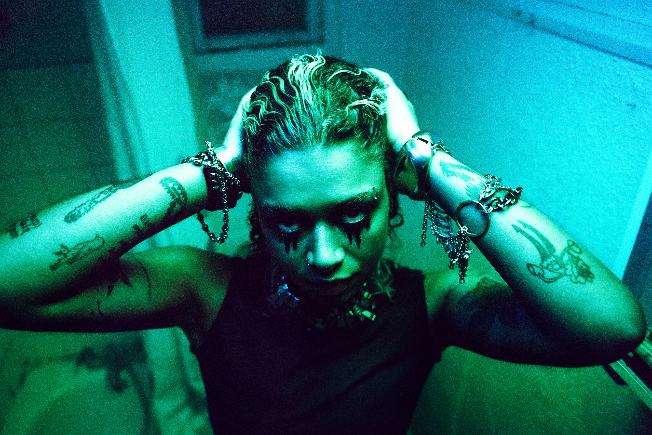 Nxdia explores gender and dysphoria with their addictive new single 'Boy Clothes'