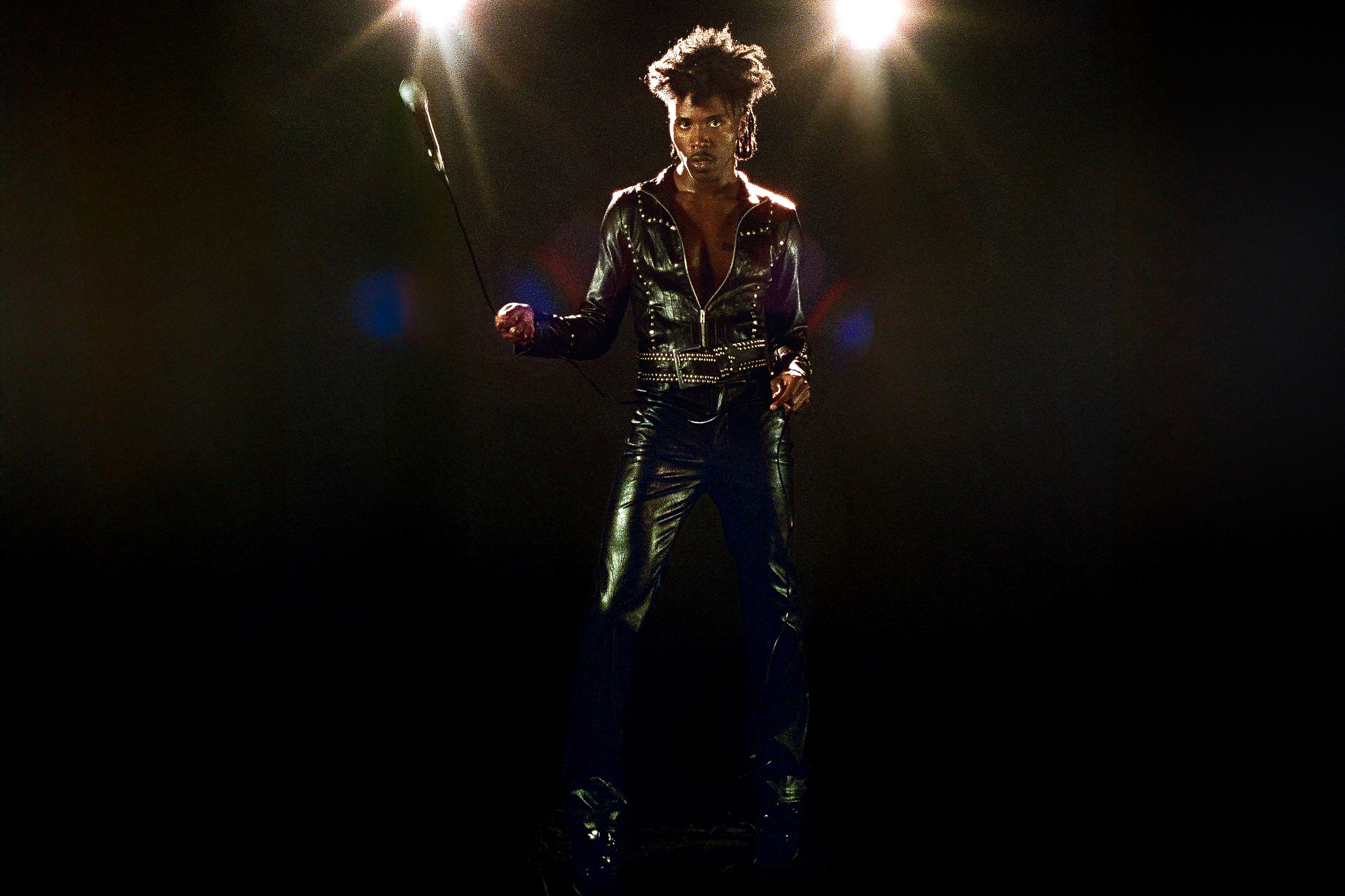 DE'WAYNE has announced his third album 'june'