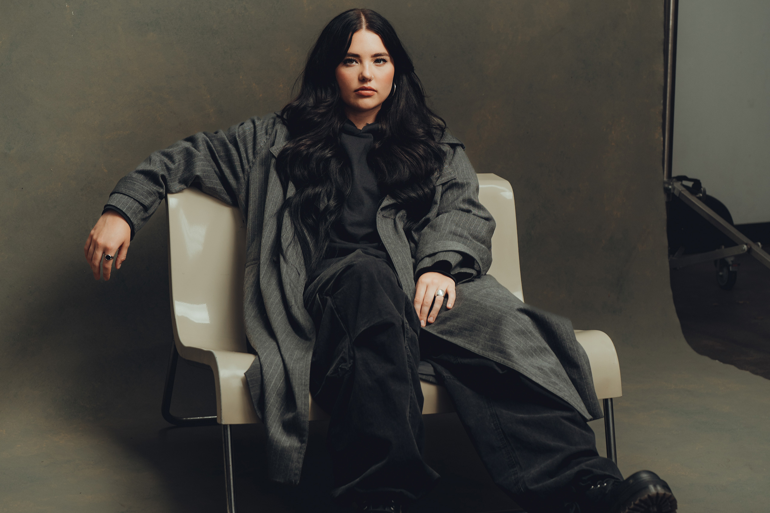 Lauren Spencer Smith has returned with her powerful new single 'small'