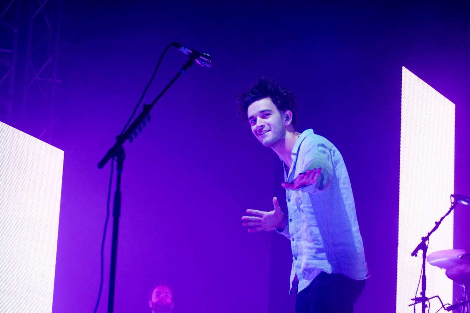 Wait, it looks like The 1975 are tinkering away at new material?