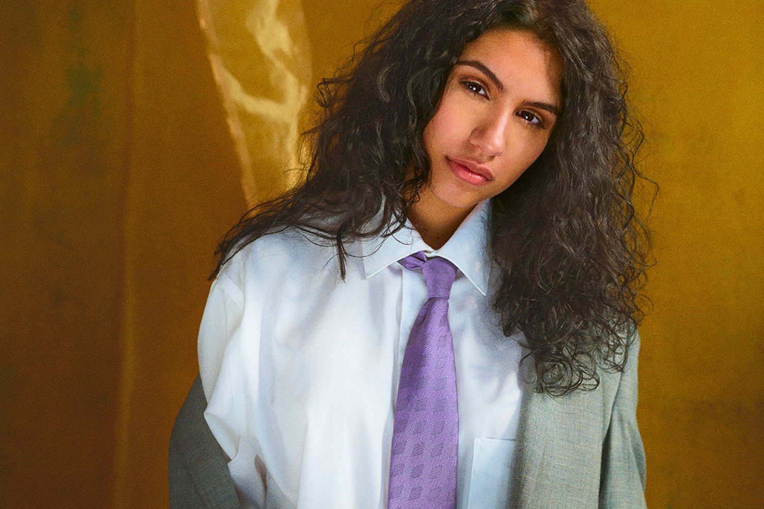 Alessia Cara brings 'Scars To Your Beautiful' to the tellyscreen