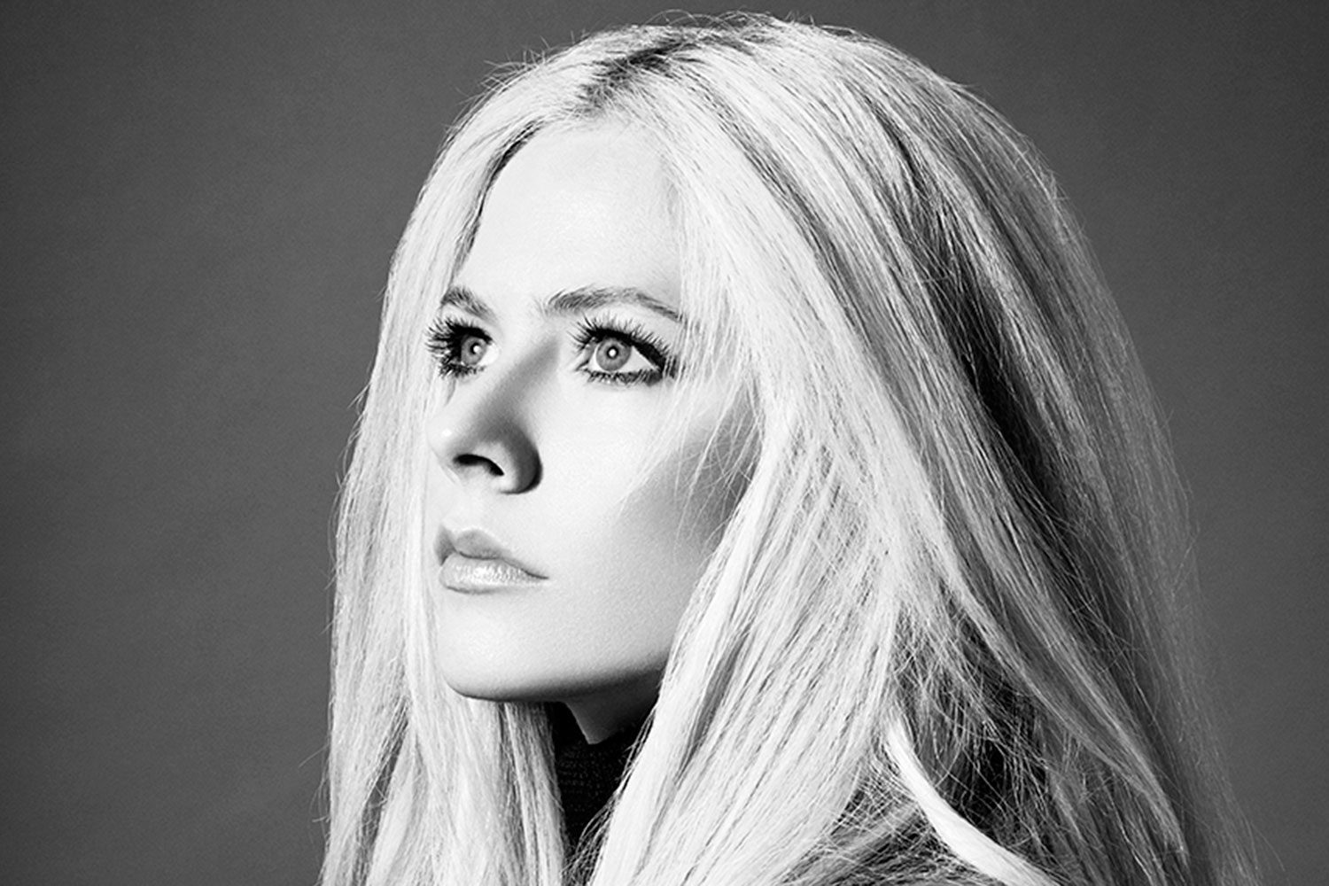 It's time for Avril Lavigne's new album ‘Head Above Water’, check it out in full