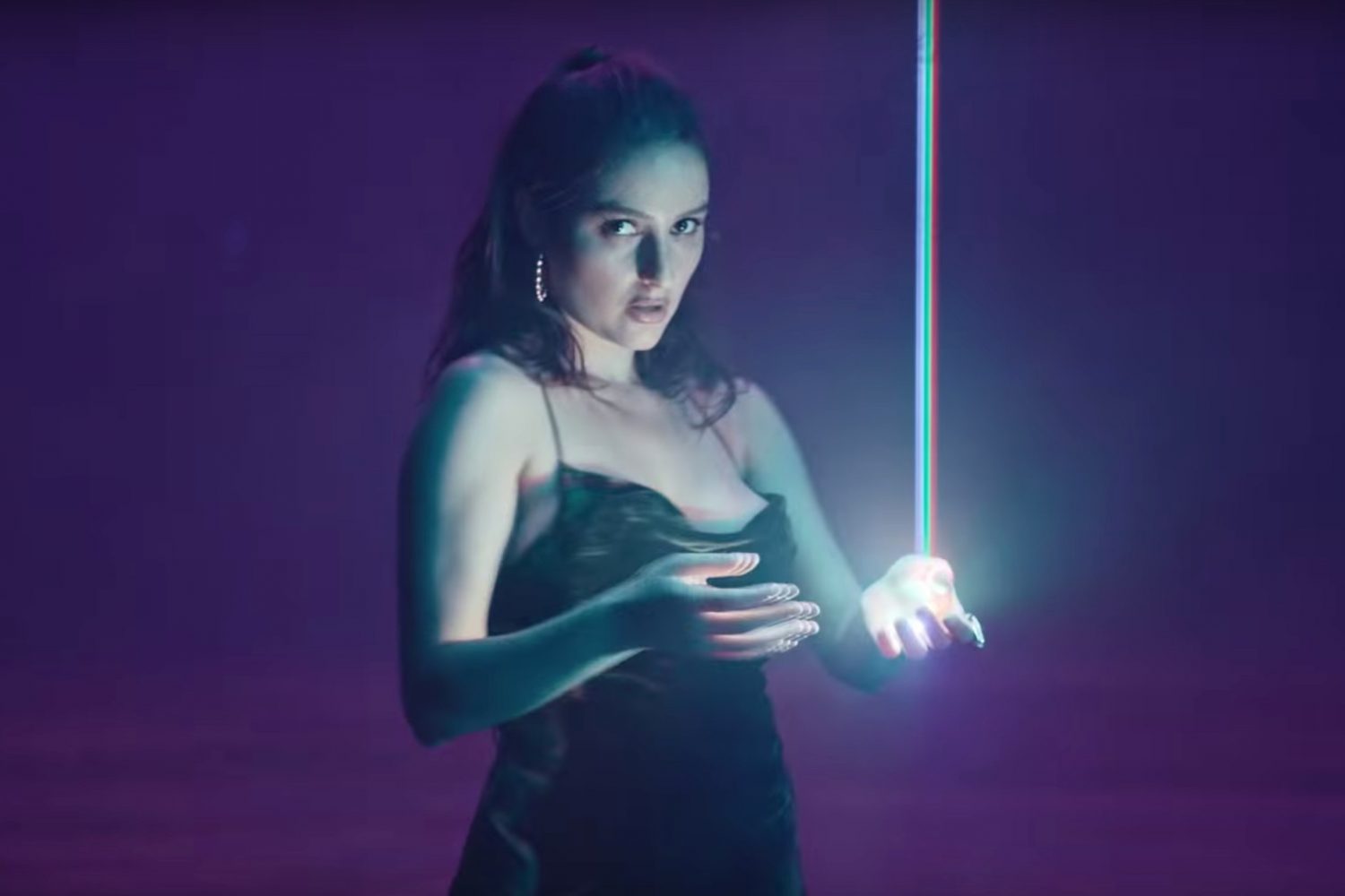 Banks has dropped a brand new video for her latest track, 'Gimme'