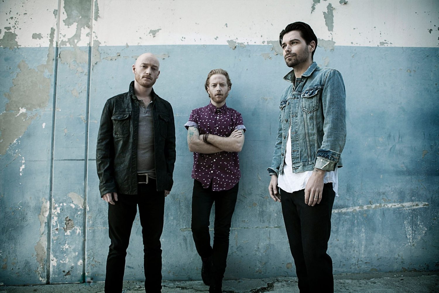 Biffy Clyro have announced a warm-up show for their Isle of Wight headliner