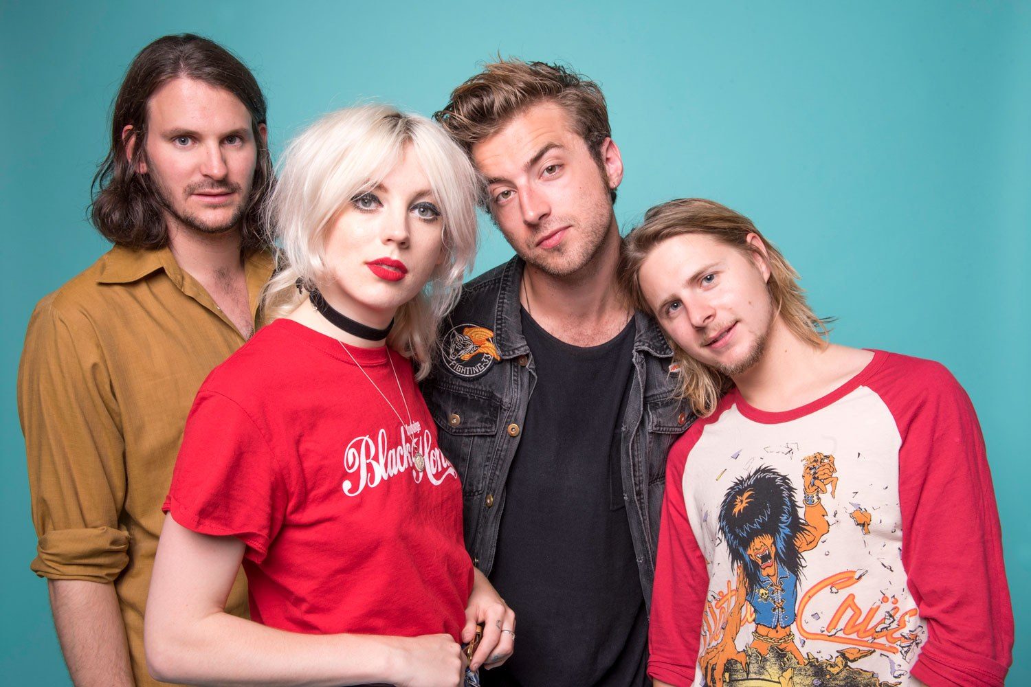 Black Honey reveal a rollicking new live session for ‘Hello Today’