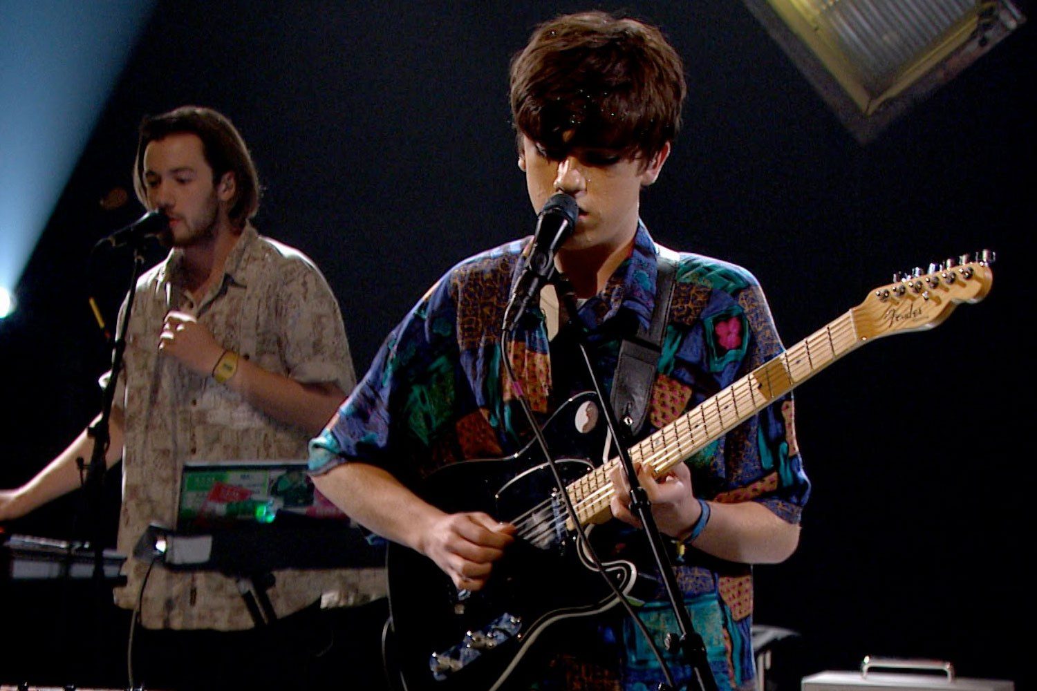 Declan McKenna takes over Jools Holland with ‘Isombard’