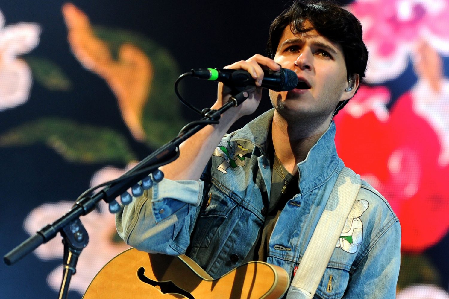 Vampire Weekend are swapping labels for their new album, apparently