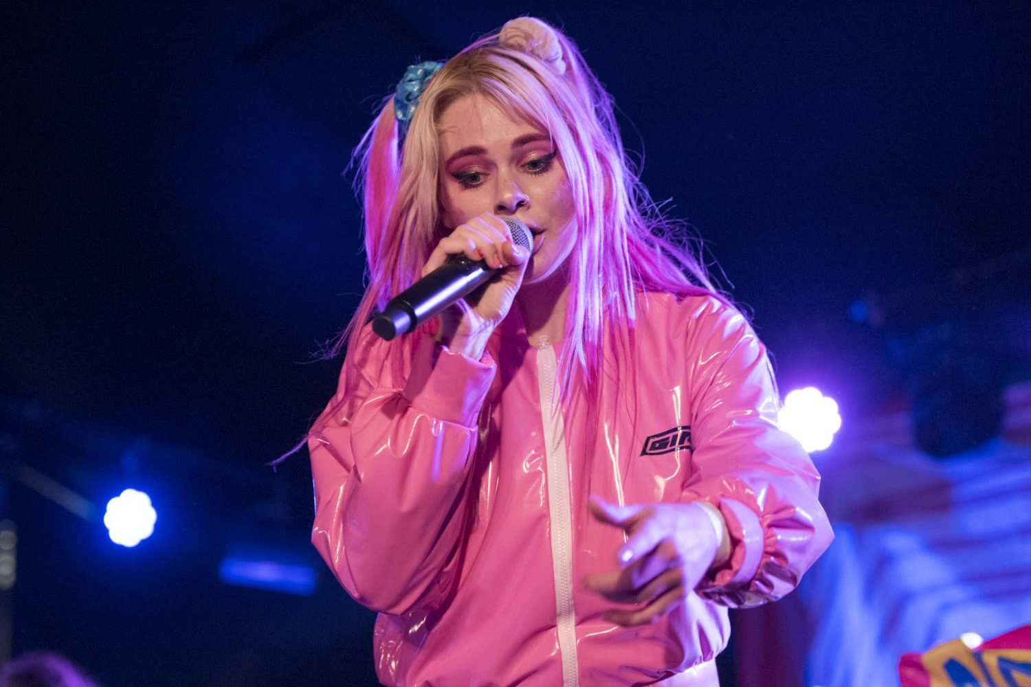 Girli talks new track, ‘Girl I Met On The Internet’