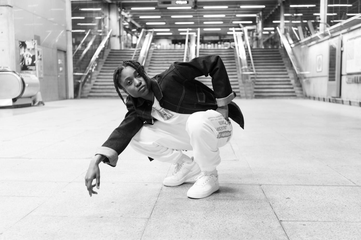 Flohio has dropped a brand new freestyle video, 'BANDAGE'