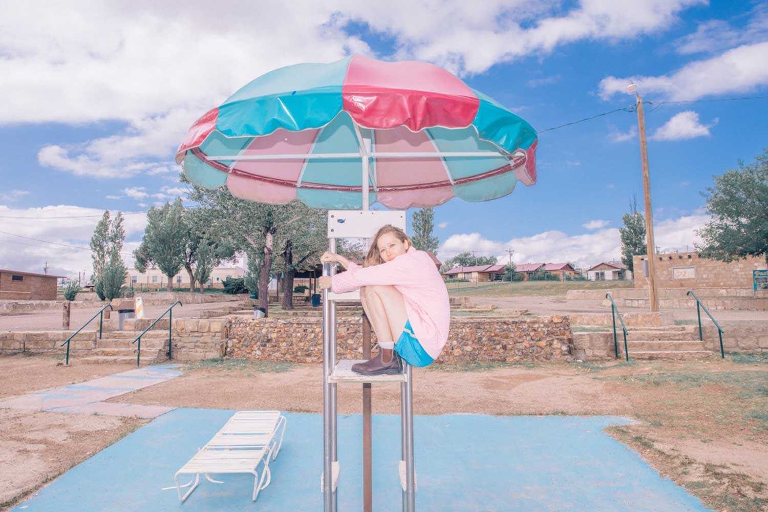 Julia Jacklin enlists all her siblings for her new 'Pressure To Party' video