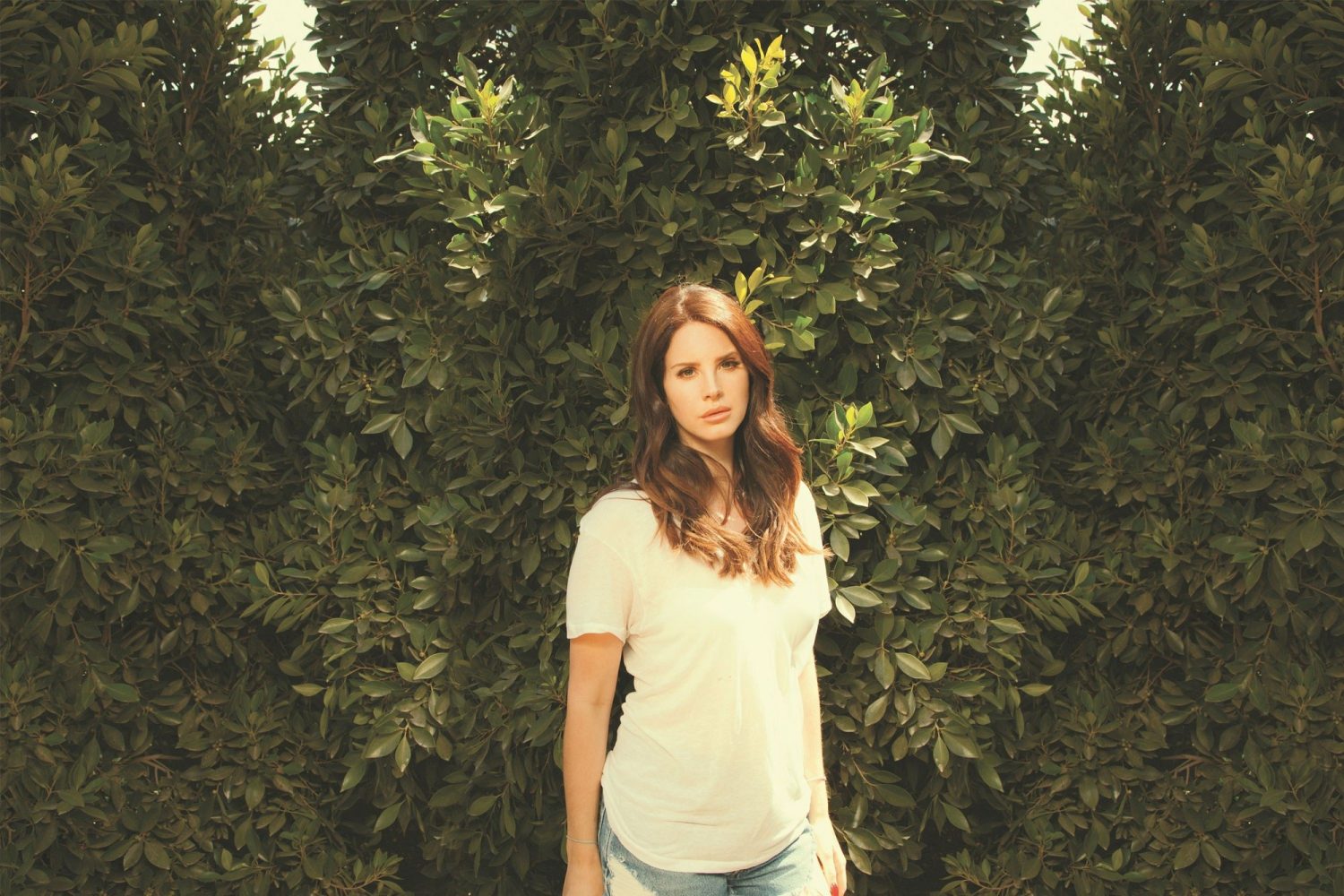 Listen to Lana Del Rey 2011 demo 'BBM Baby'
