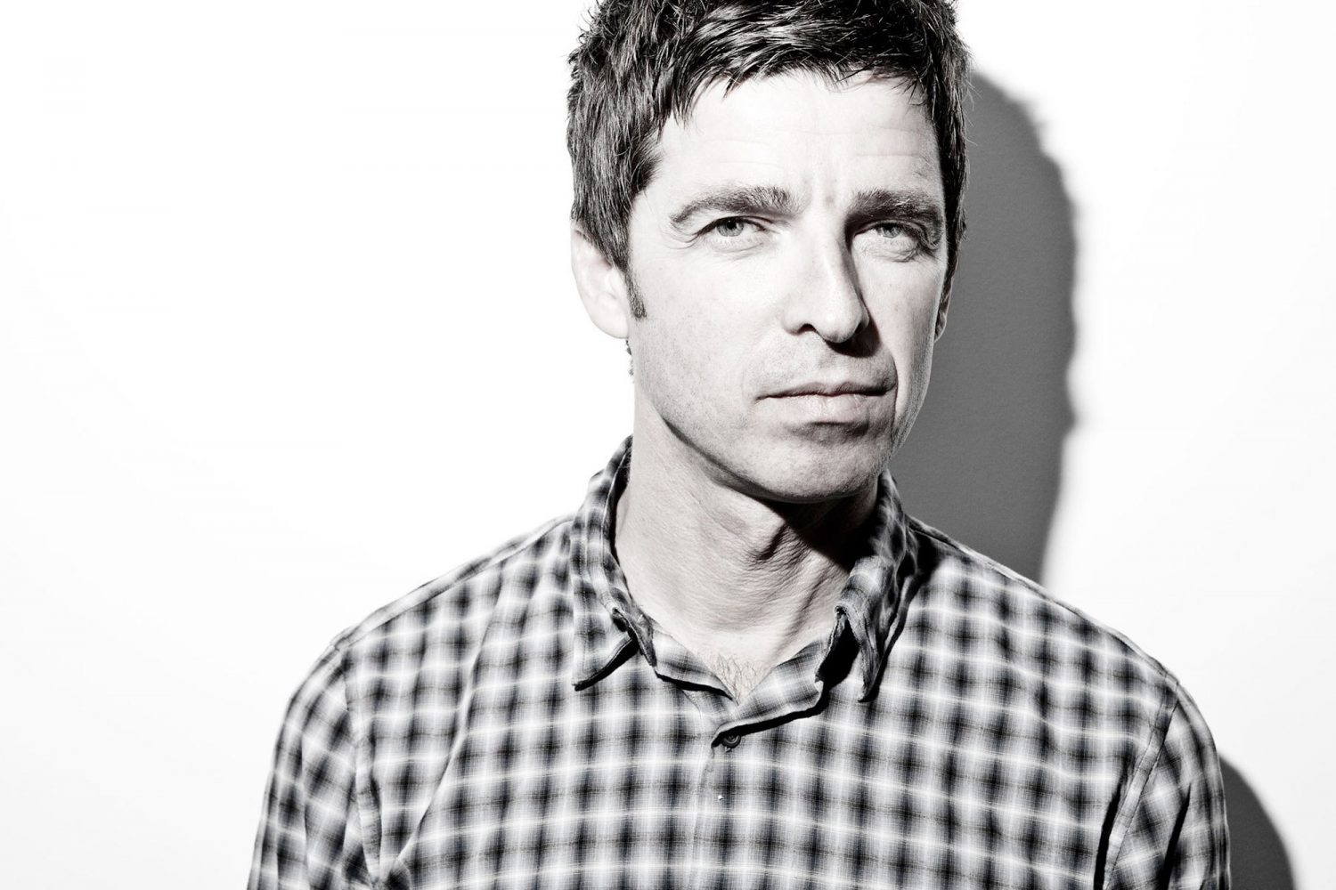 Noel Gallagher has confirmed a new all-seated four-date tour for May