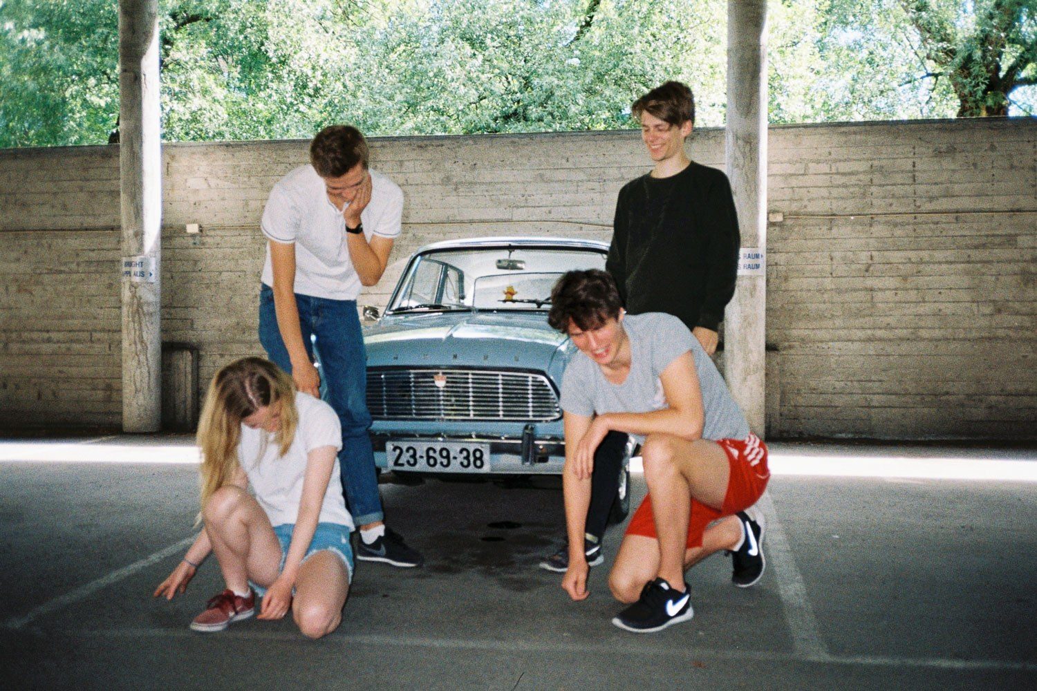 Sløtface turn on the 'Bright Lights' with new track.