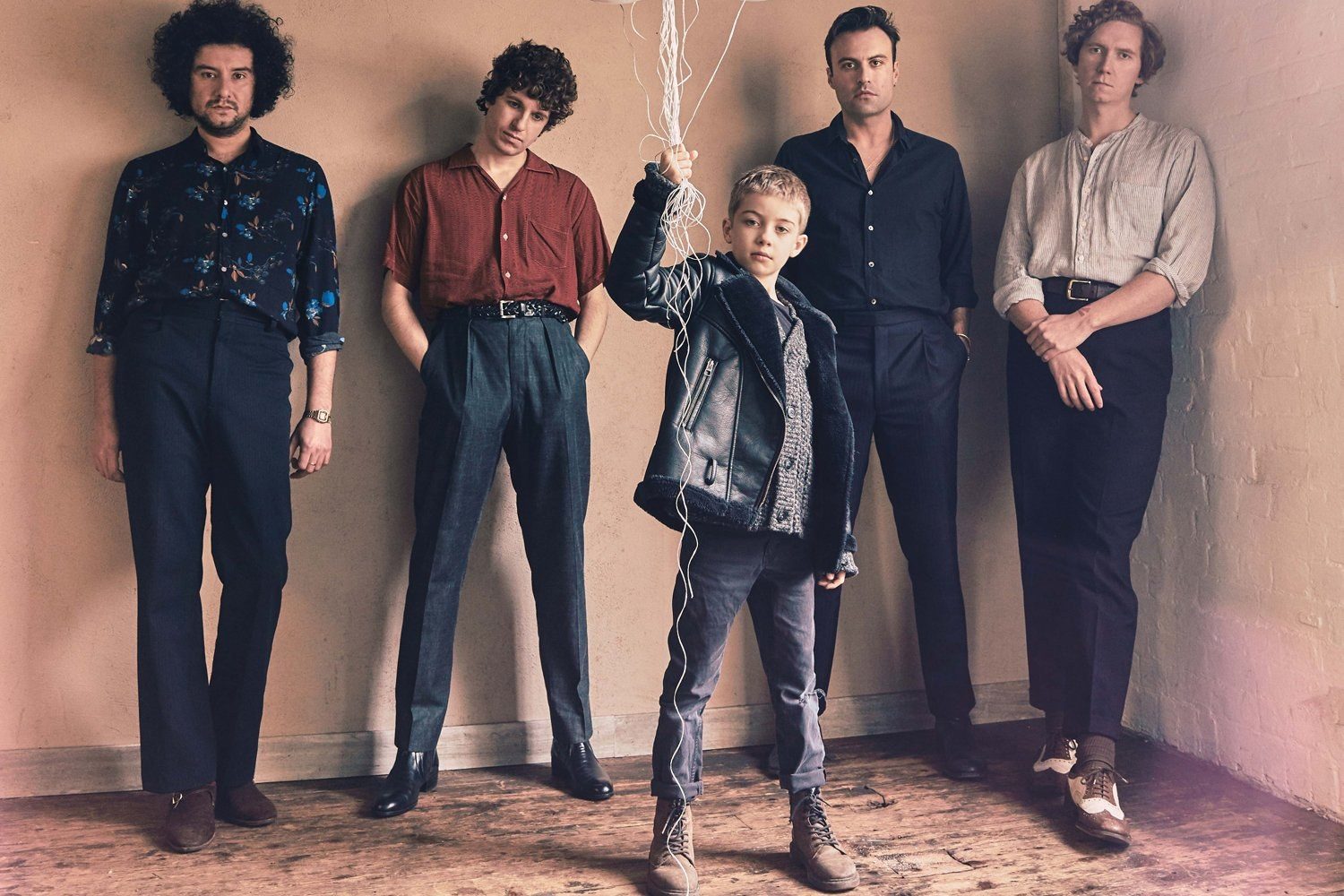 The Kooks are going to play a warm-up show ahead of London festival Community