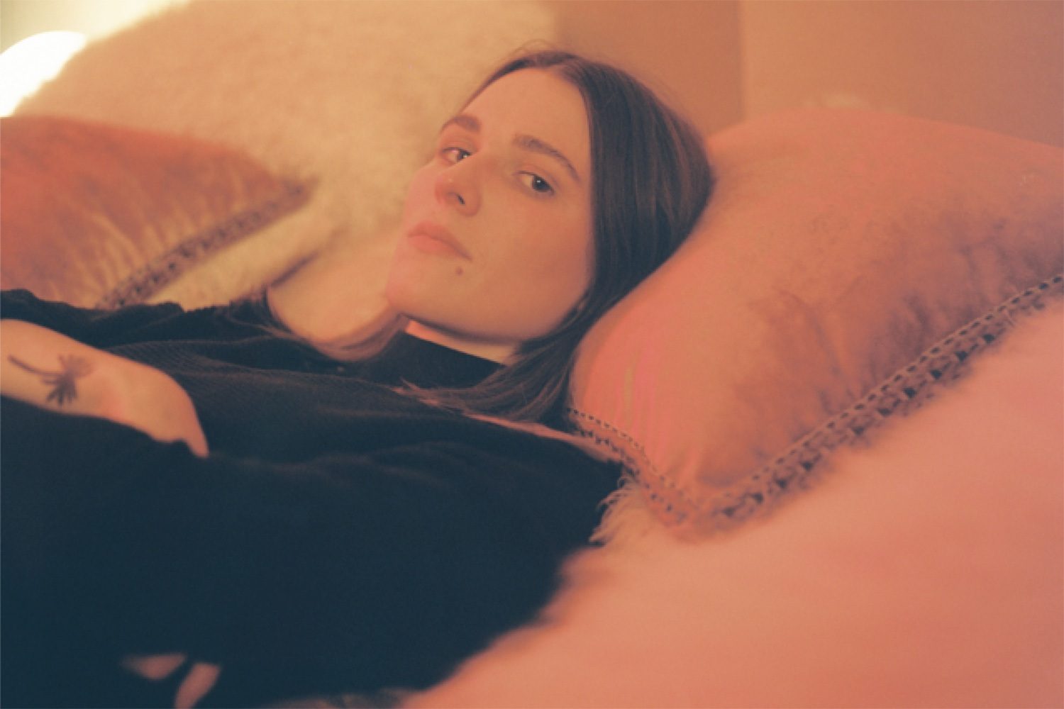 Art School Girlfriend has dropped a new single ahead of her upcoming UK tour