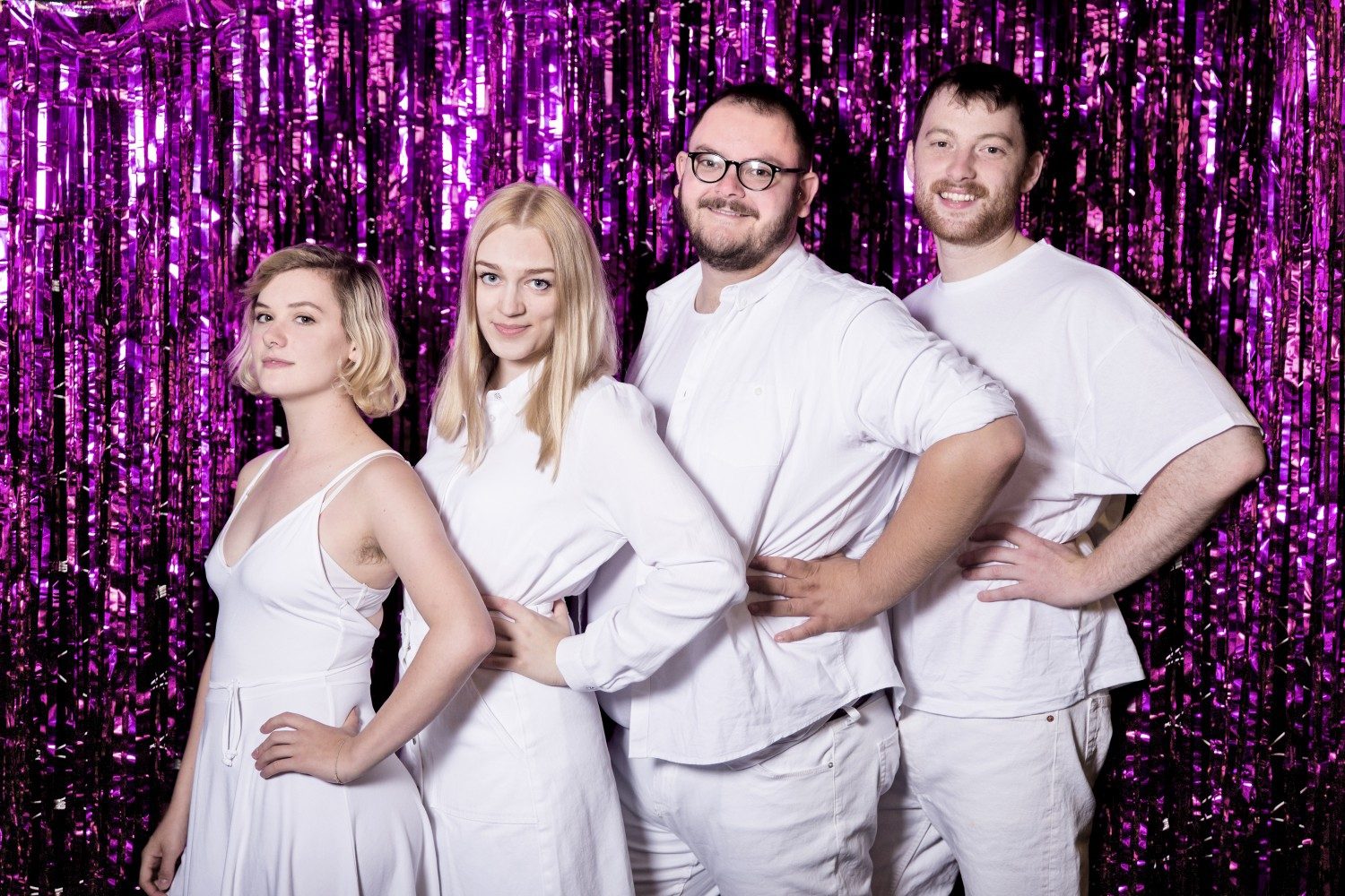 Bruising reveal Vlogging-mad new video for ‘I Don’t Mind’