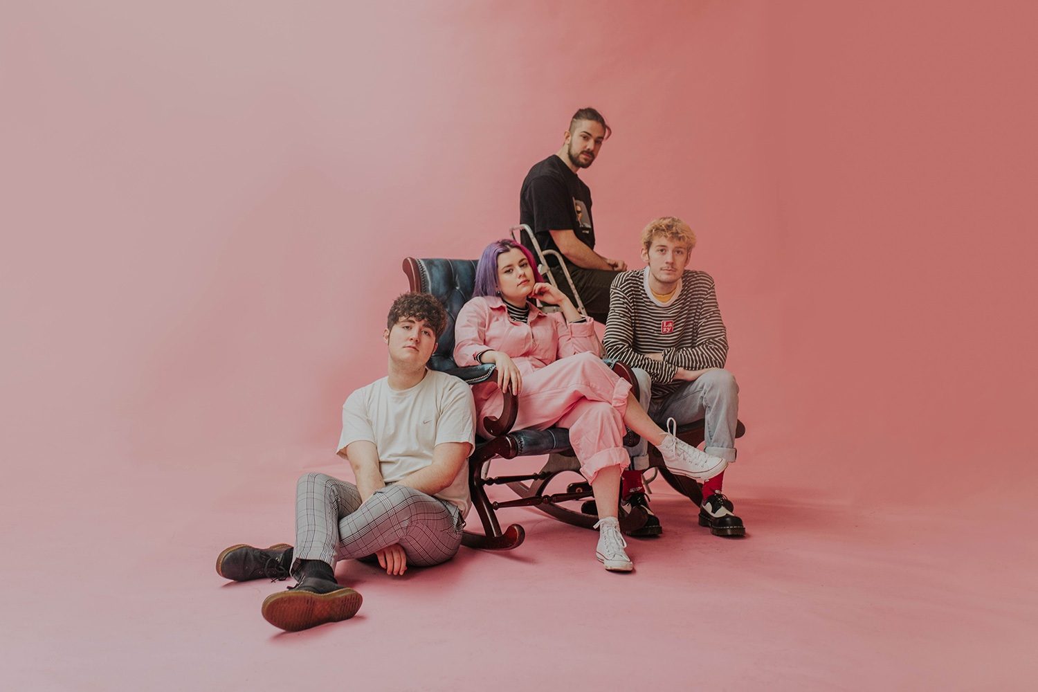 Manchester four-piece Crush bare their insecurities on new track, 'Rinse'