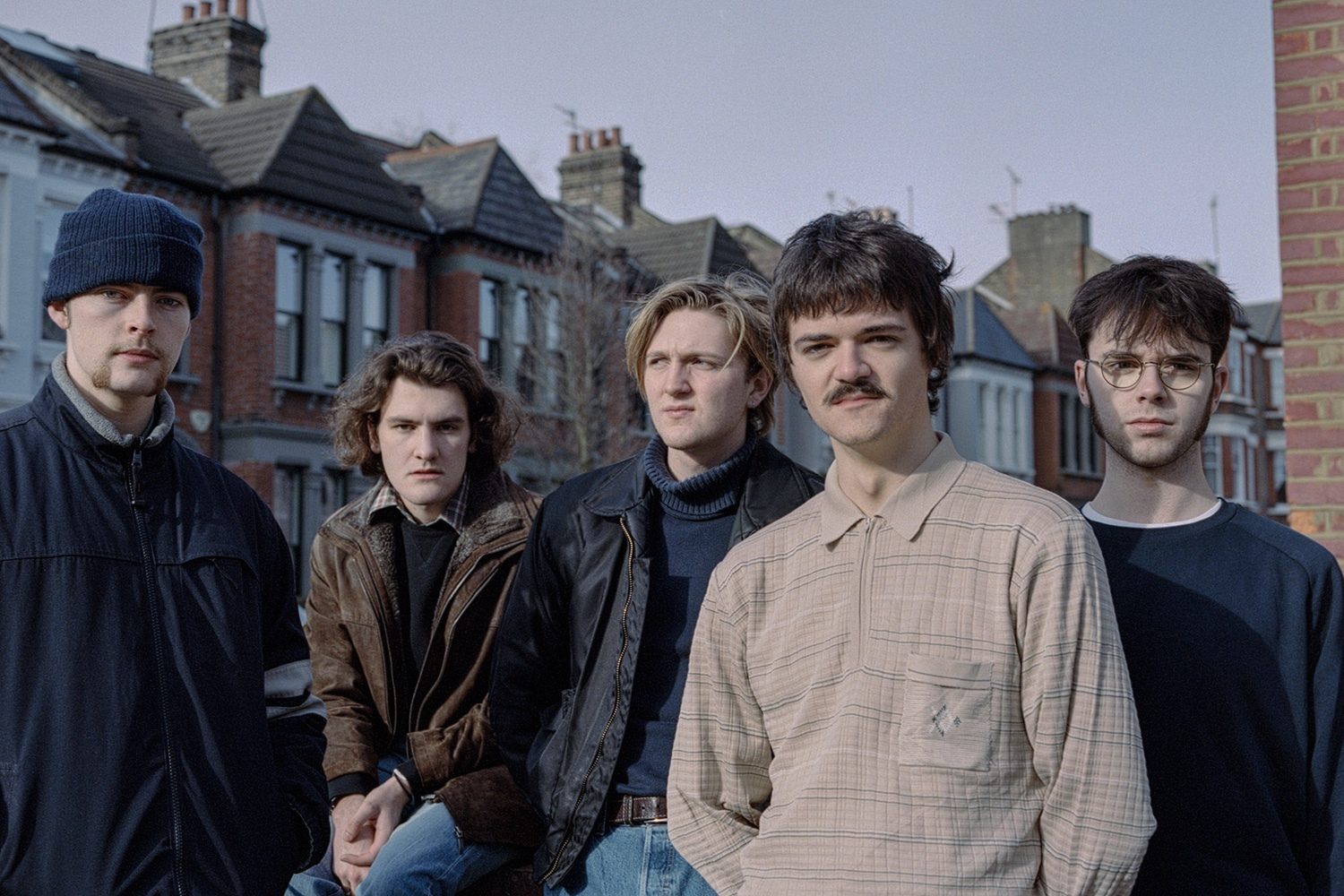 Feet are celebrating the sun in their new video for ‘English Weather’