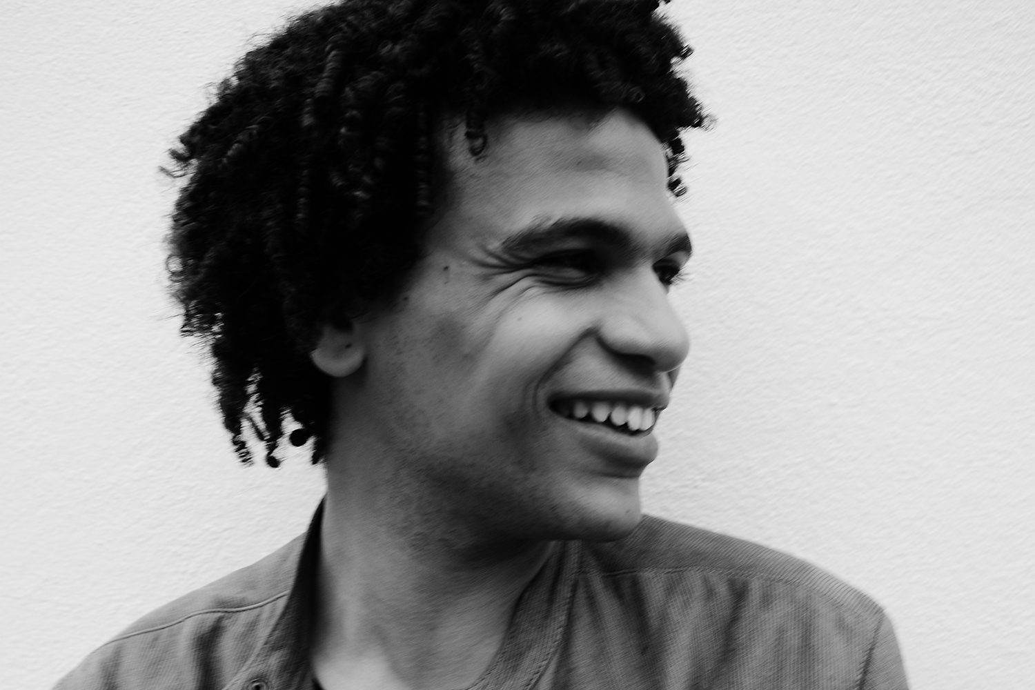 Joe Fox previews debut EP with new track ‘What’s The Word’