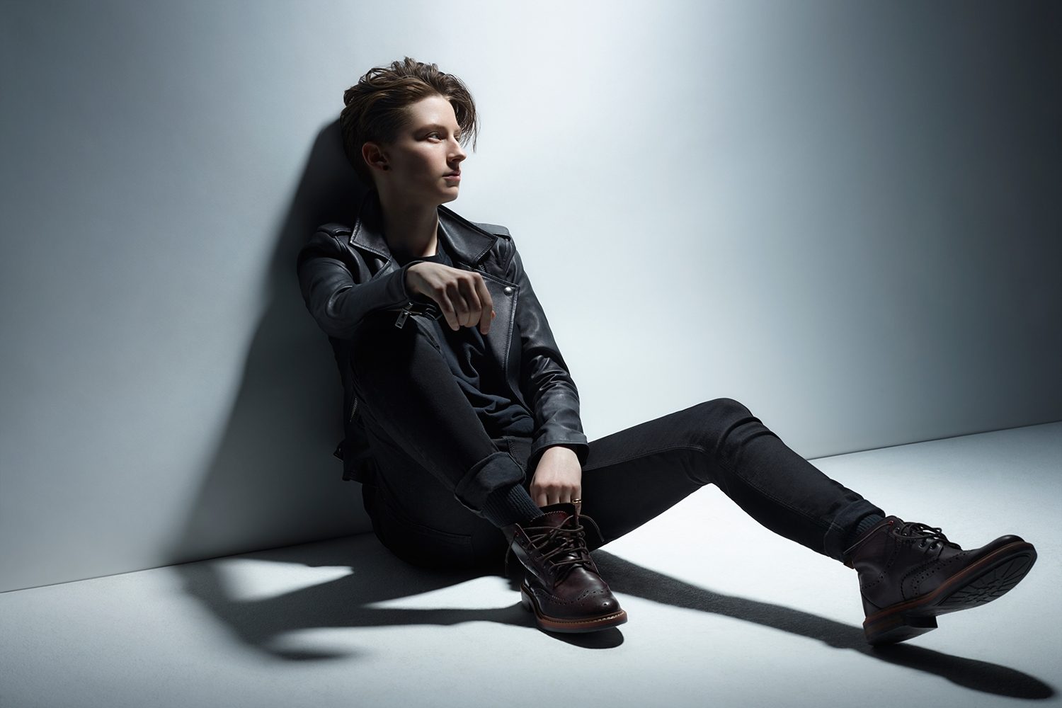 Sarah Walk shares super intense video for new single, ‘Wake Me Up’