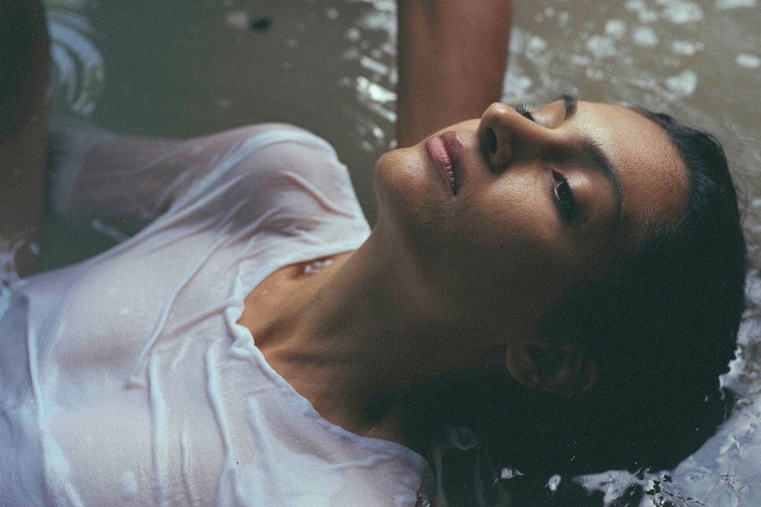 Tidelines premiere striking new video for ‘Wasting’