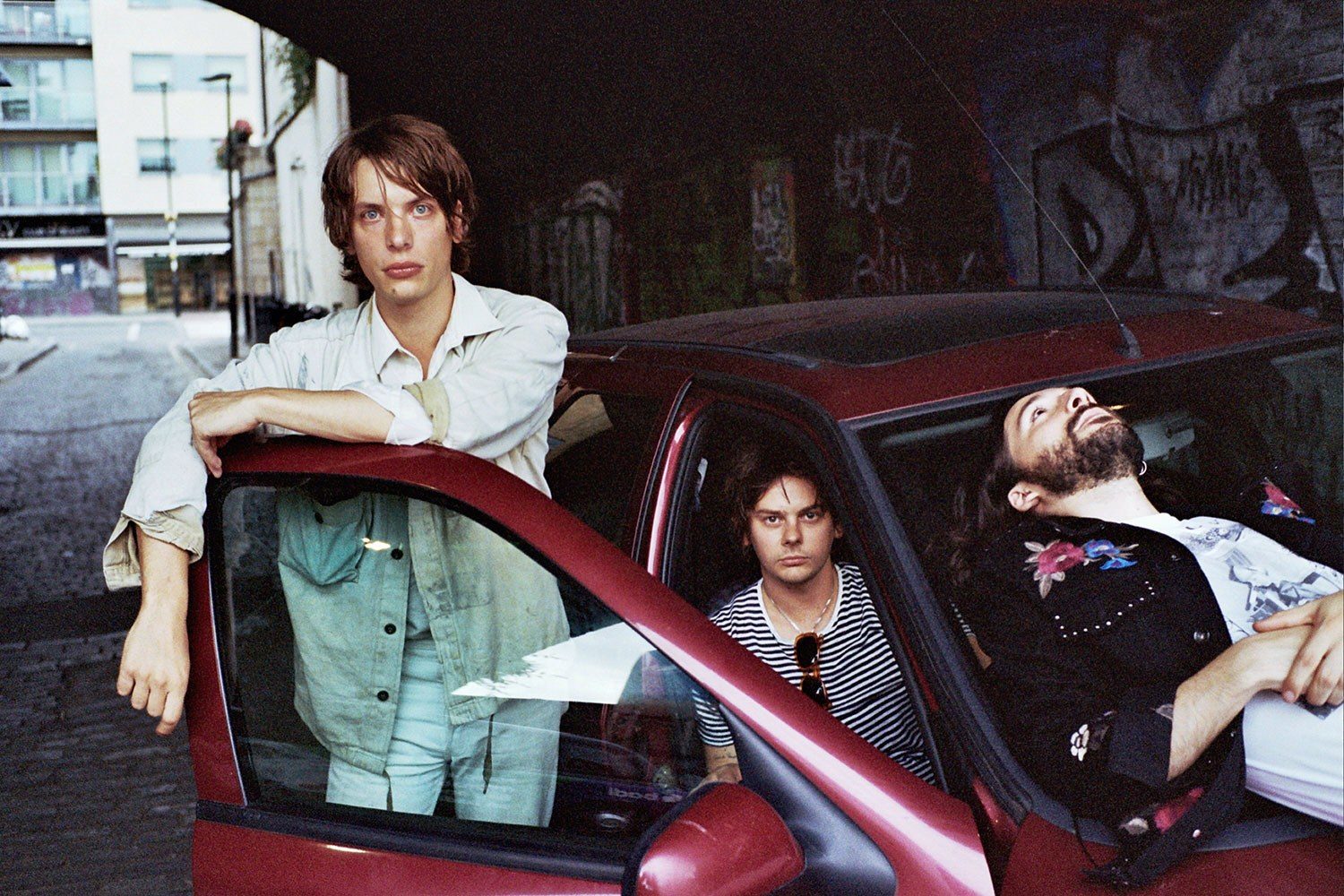 Yak have shared a new video for ‘This House Has No Living Room (Ft. J Spaceman)’