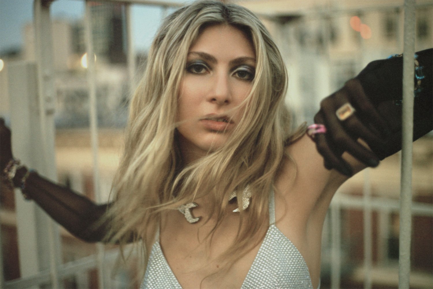 Blu DeTiger has signed to Capitol Records, and dropped her new single 'Blondes'