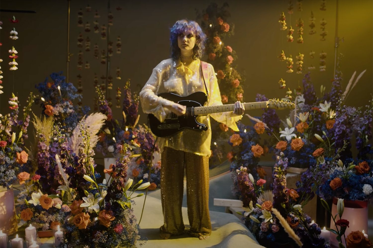 Chloe Moriondo has released a new live video for her single, 'Girl On TV'