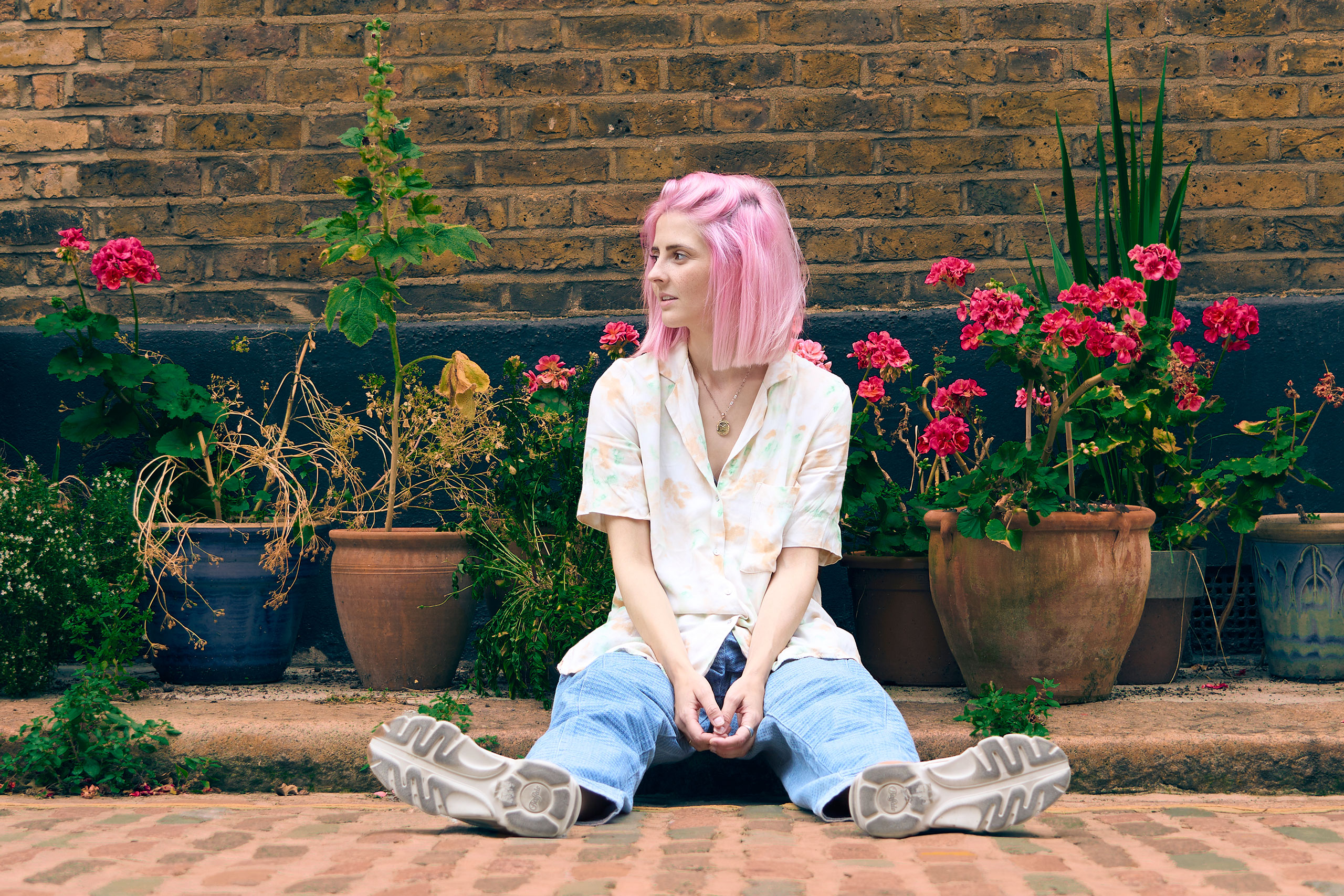 Emily Burns has released lockdown-inspired new single 'Are You Waiting?' ahead of her debut album