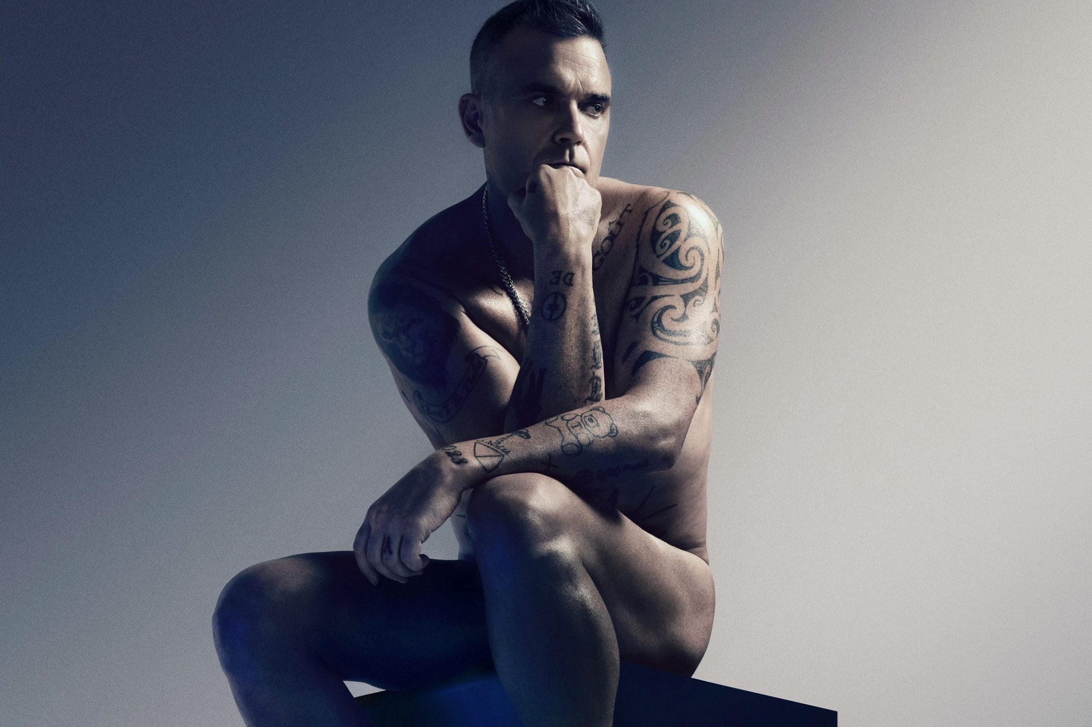 Robbie Williams is doing a huge 'Robbie Williams Live 2025' summer tour