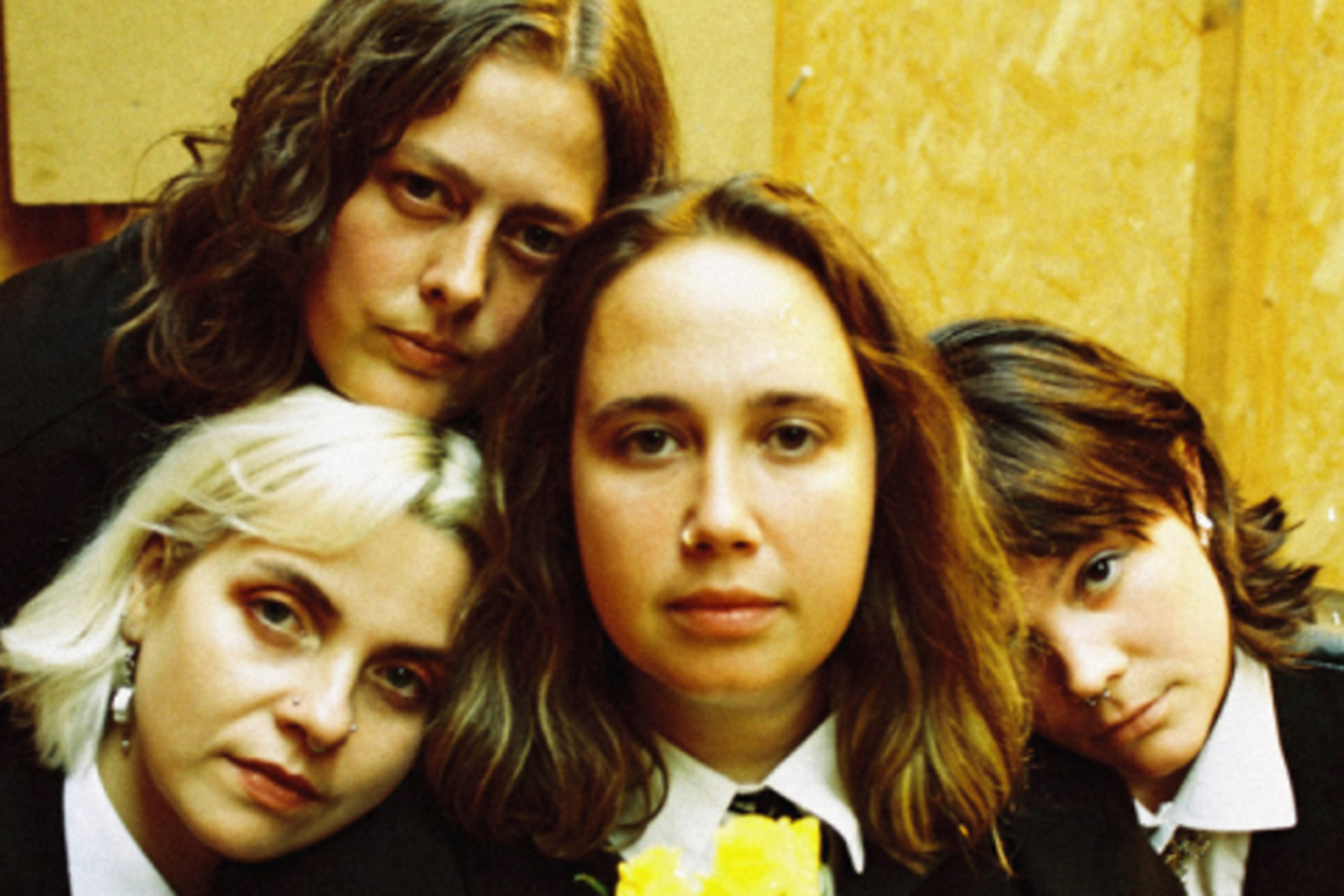 Grandmas House have shared their visceral new single 'Screw It Up'