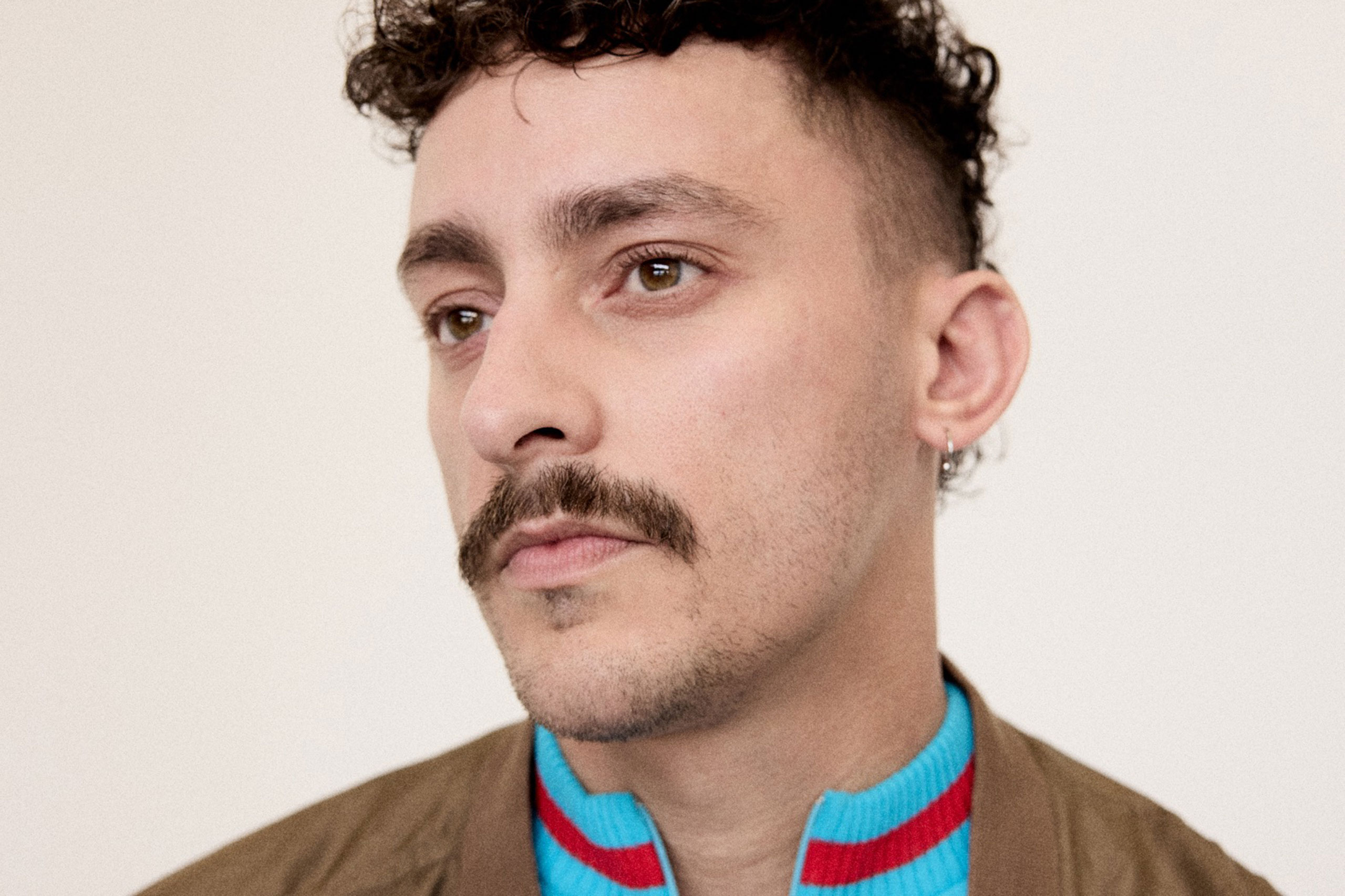 Antony Szmierek has shared 80s-inspired new single 'Yoga Teacher' ahead of his debut album