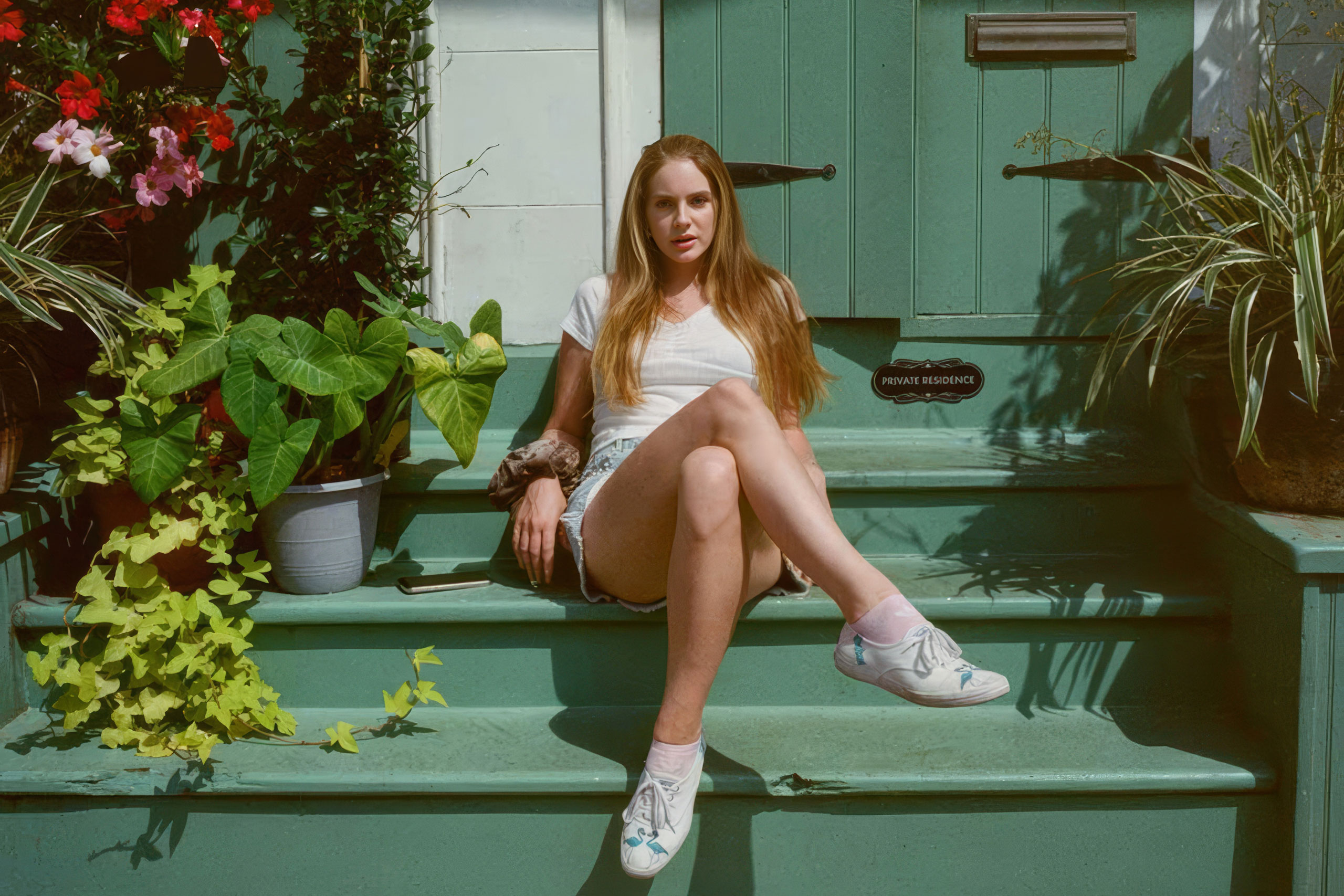 Lana Del Rey becomes the highest-selling solo artist of 2025 after stadium tour sellout