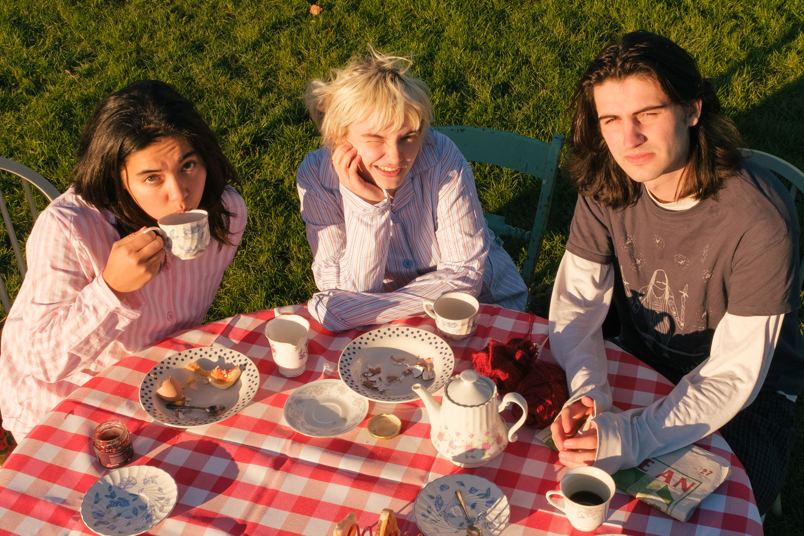 Mary In The Junkyard have dropped their final song of 2024, 'Bear Walk'