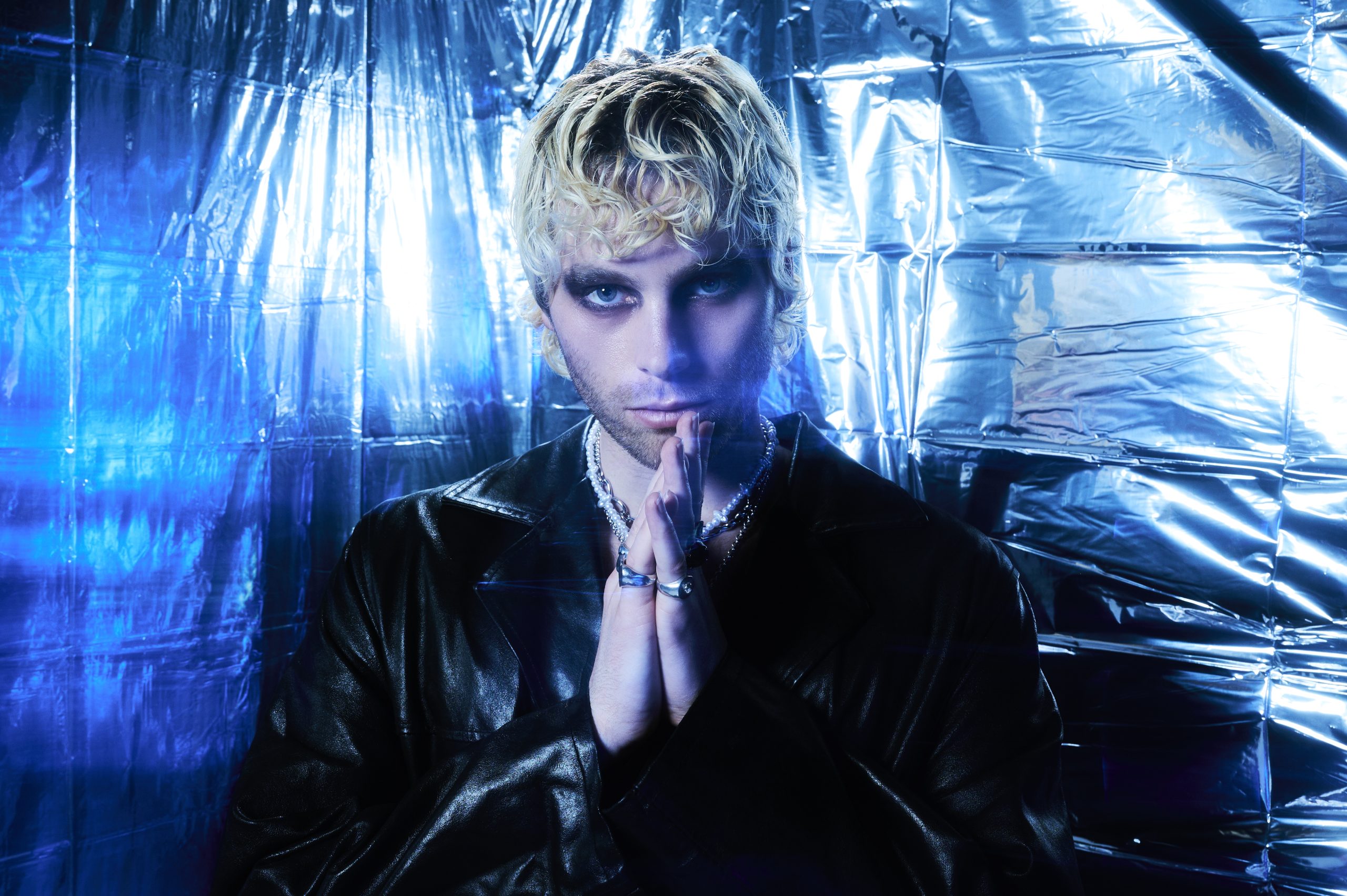 Luke Hemmings has released his new solo EP, 'boy'