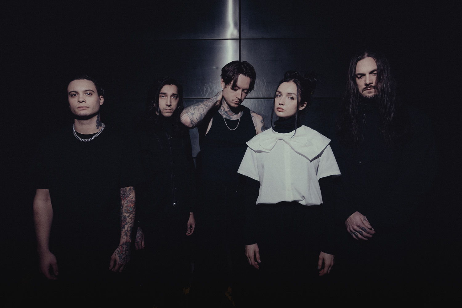 Bad Omens and Poppy have teamed up for a new single about an AI gone rogue, 'V.A.N'