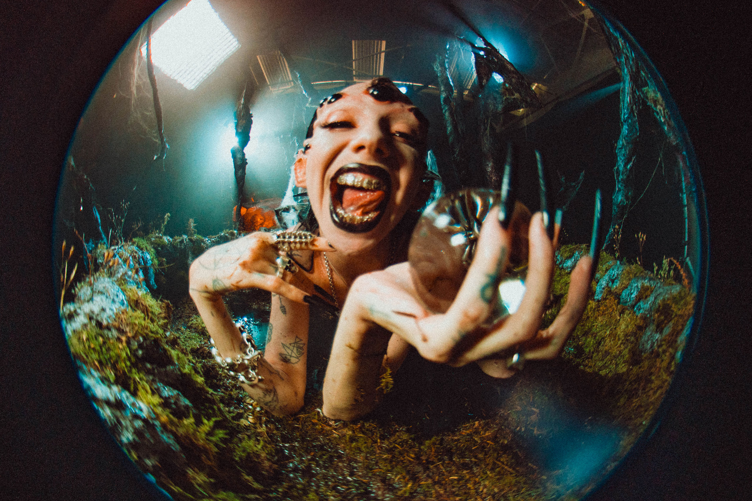 Bambie Thug sends a warning to those who have crossed them with new single 'Hex So Heavy'