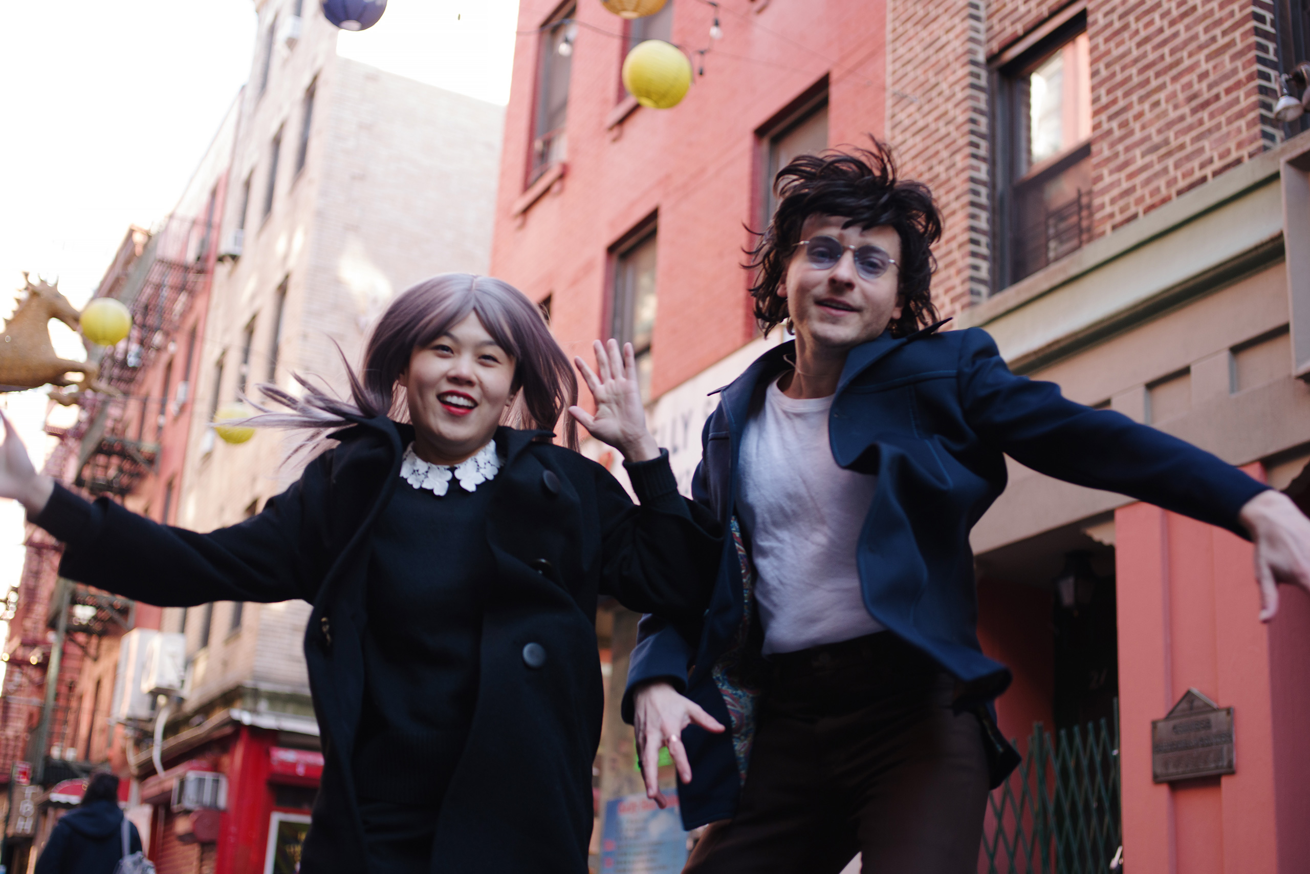 Chinese American Bear have signed to Moshi Moshi and dropped a new single, 'Feelin' Fuzzy (毛绒绒的感觉)'