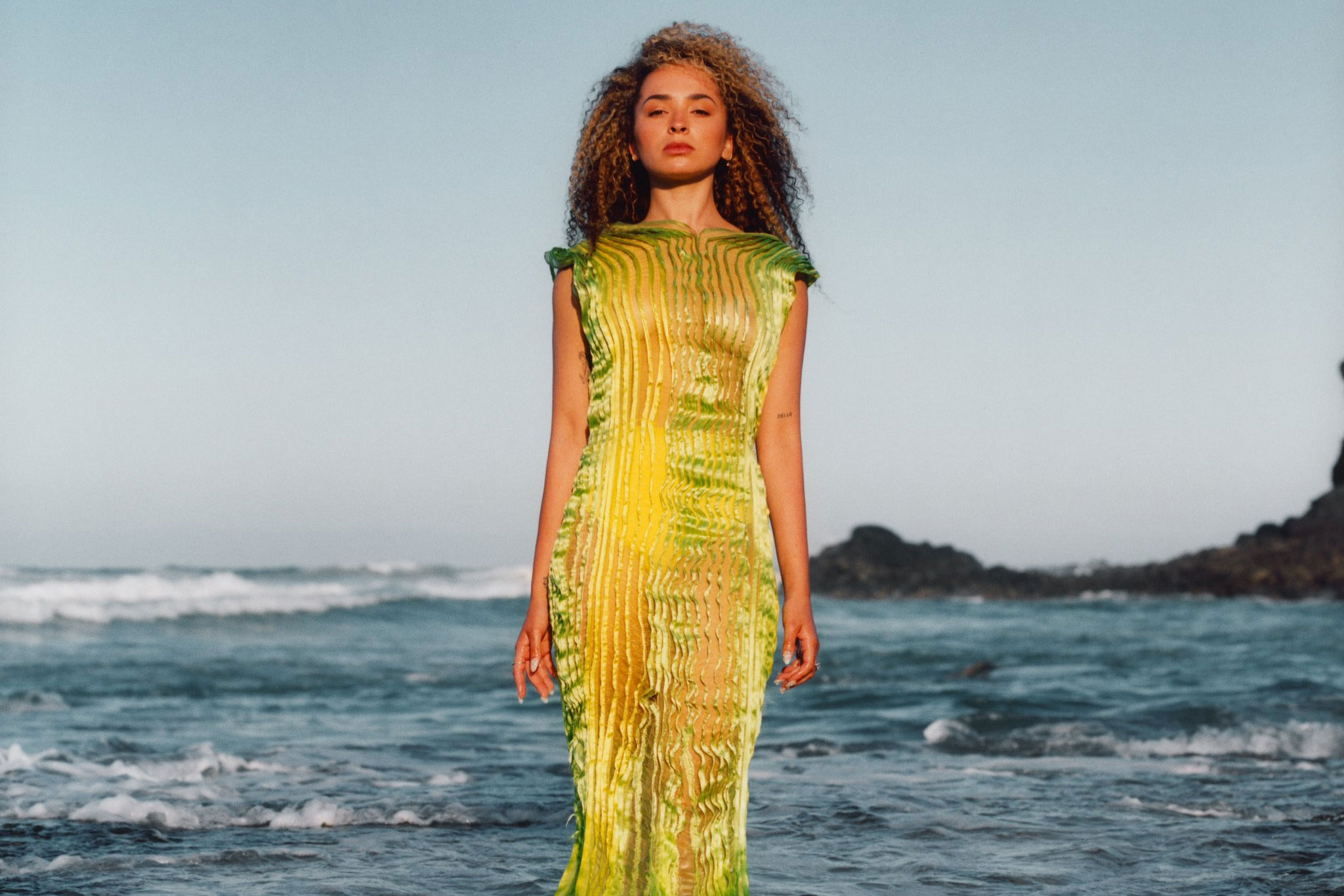 Ella Eyre is feeling her own strength with new single 'Ain’t No Love That Blind'