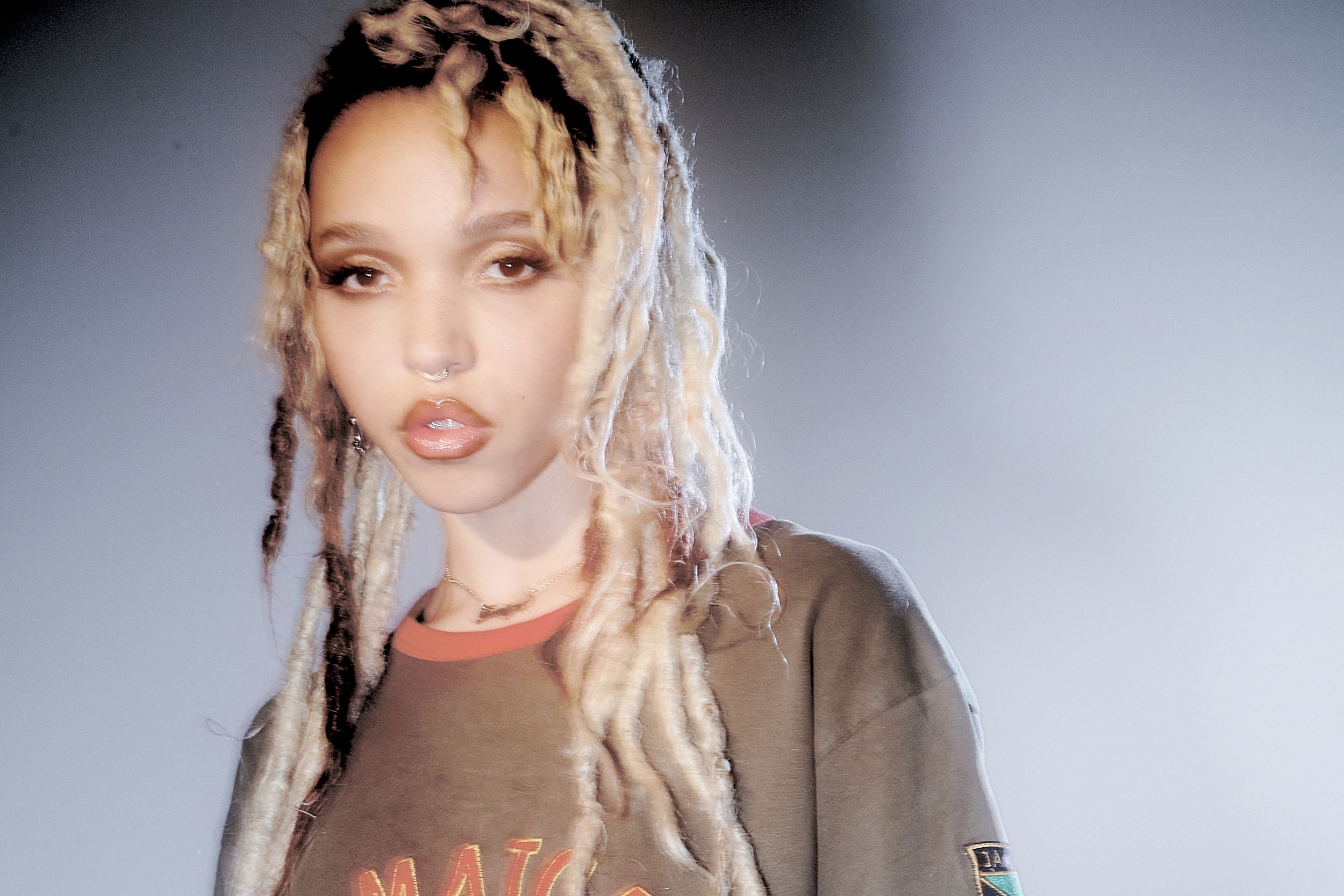 FKA twigs has shared a video for 'Killer'
